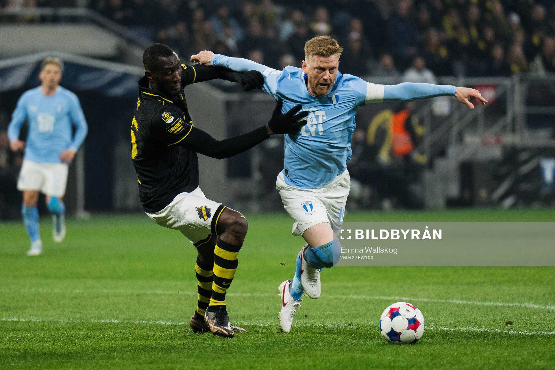 AIKs Ibrahim Cisse och Malmö FFs Anders Christiansen