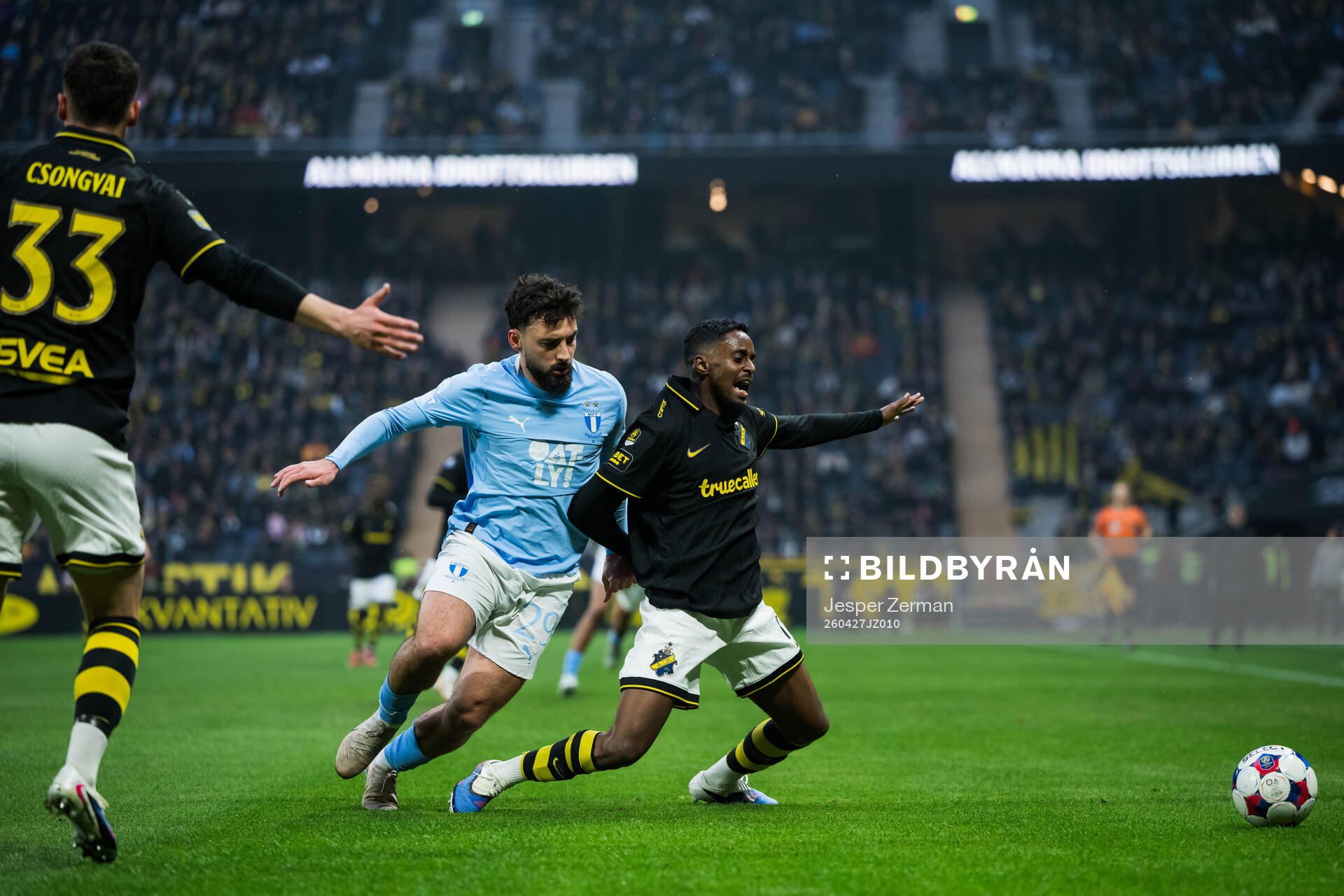 Malmö FFs Sead Haksabanovic och AIKs Abdihakin Ali