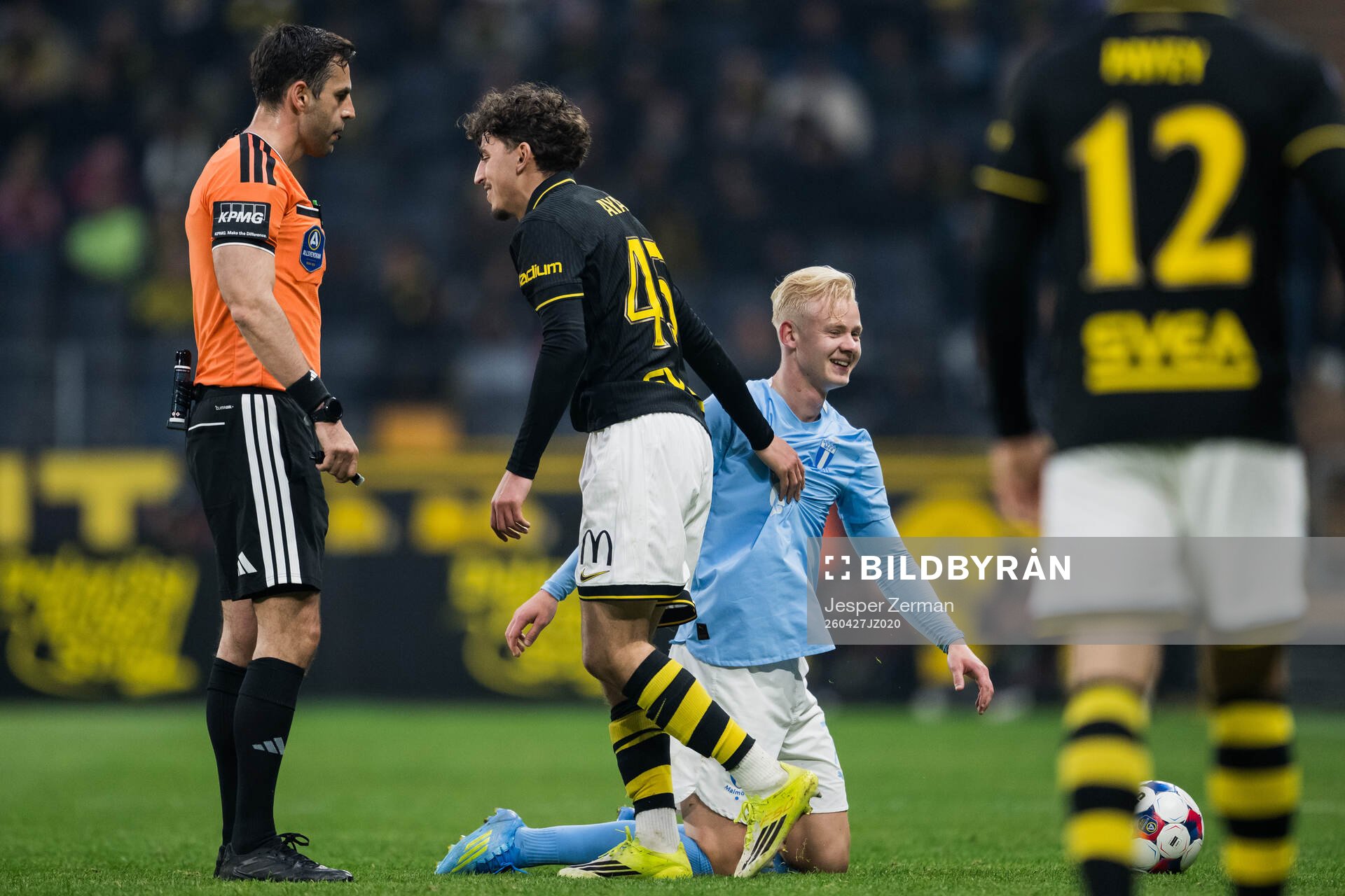 AIKs Taha Ayari och Malmö FFs Otto Rosengren