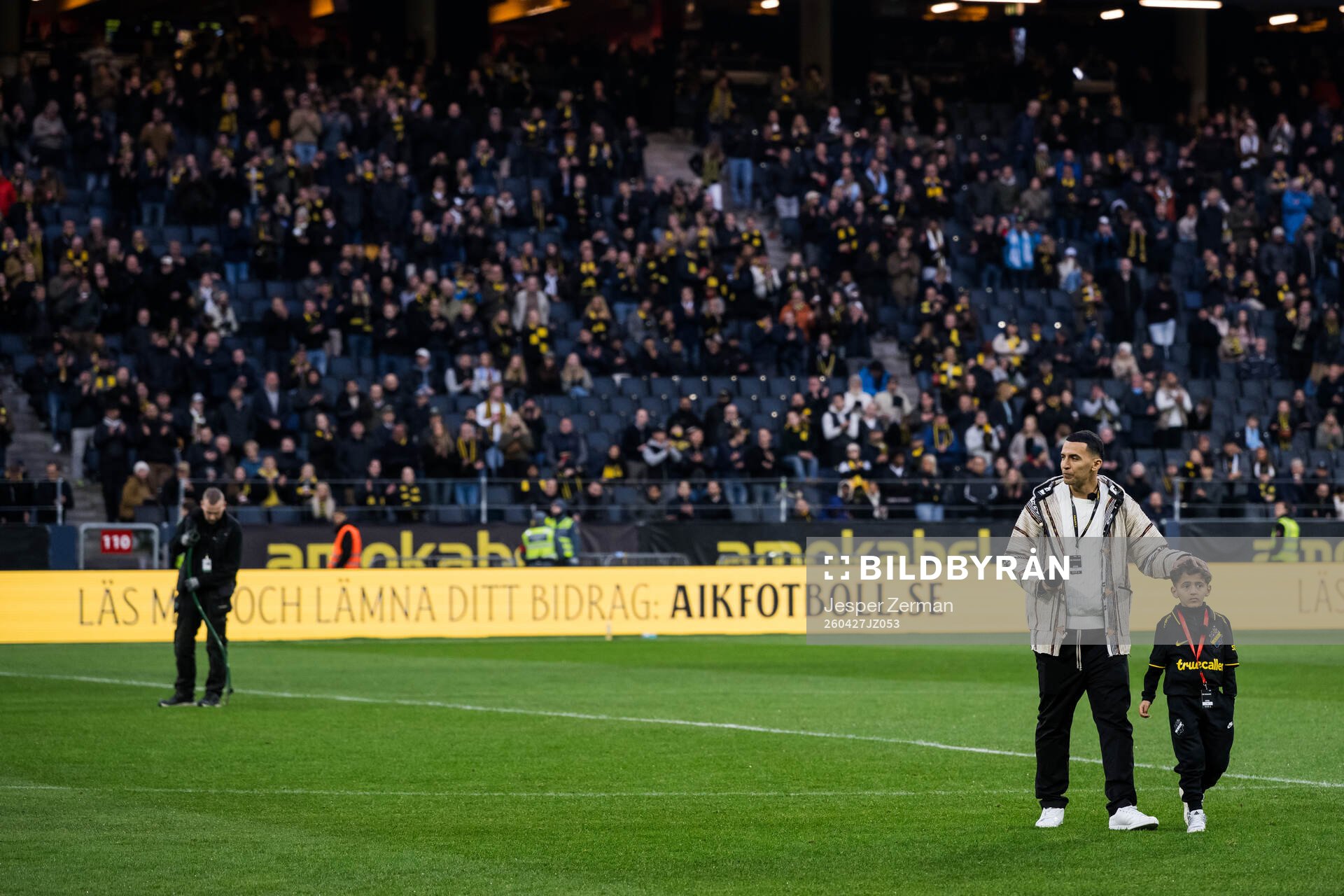 Nabil Bahoui tackas av i halvtid
