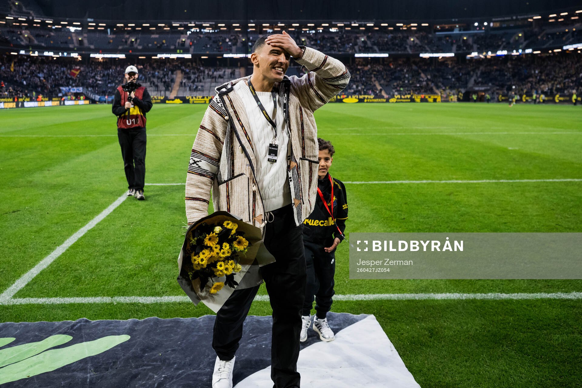 Nabil Bahoui tackas av i halvtid