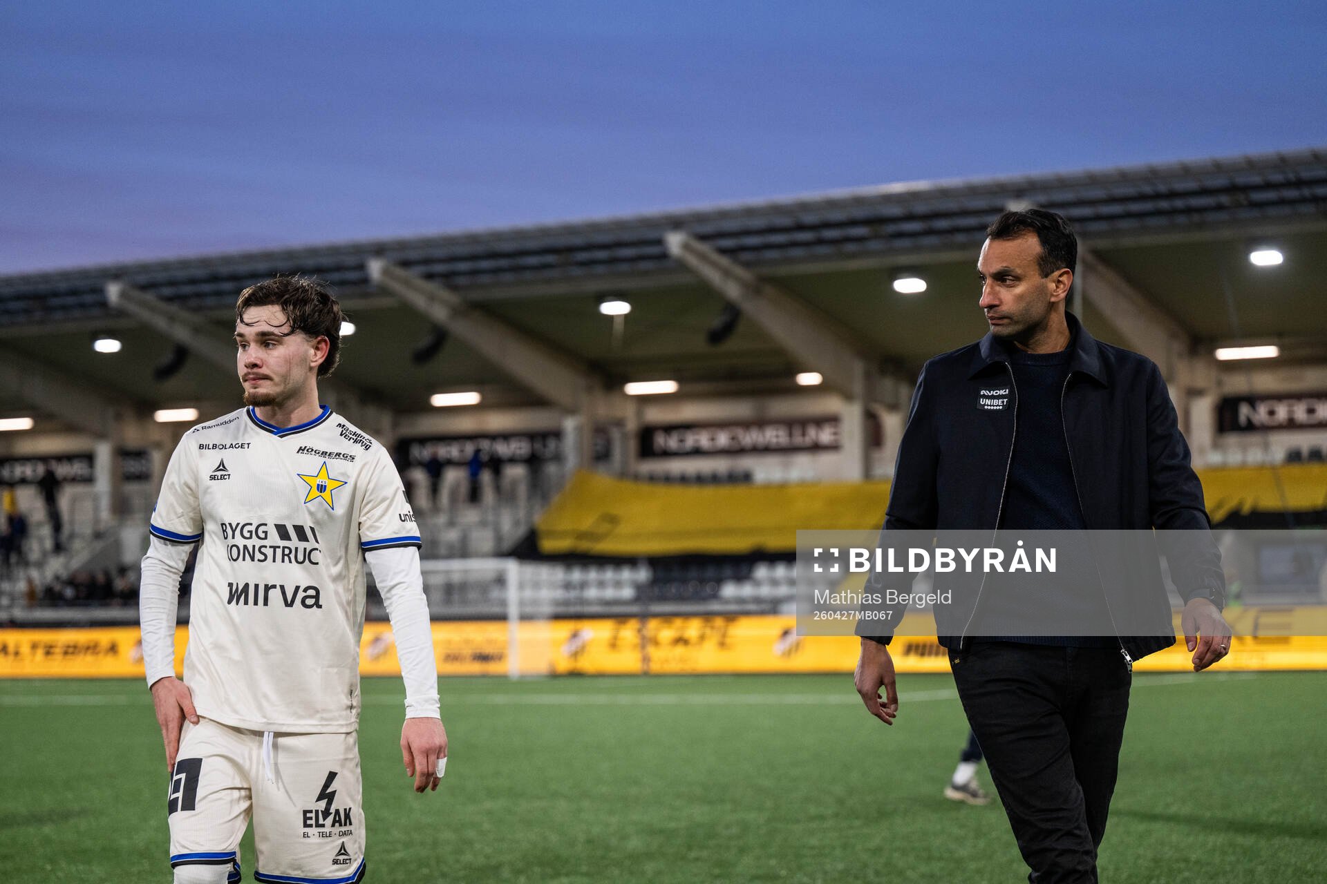 Sirius Neo Jönsson och tränare Andreas Engelmark