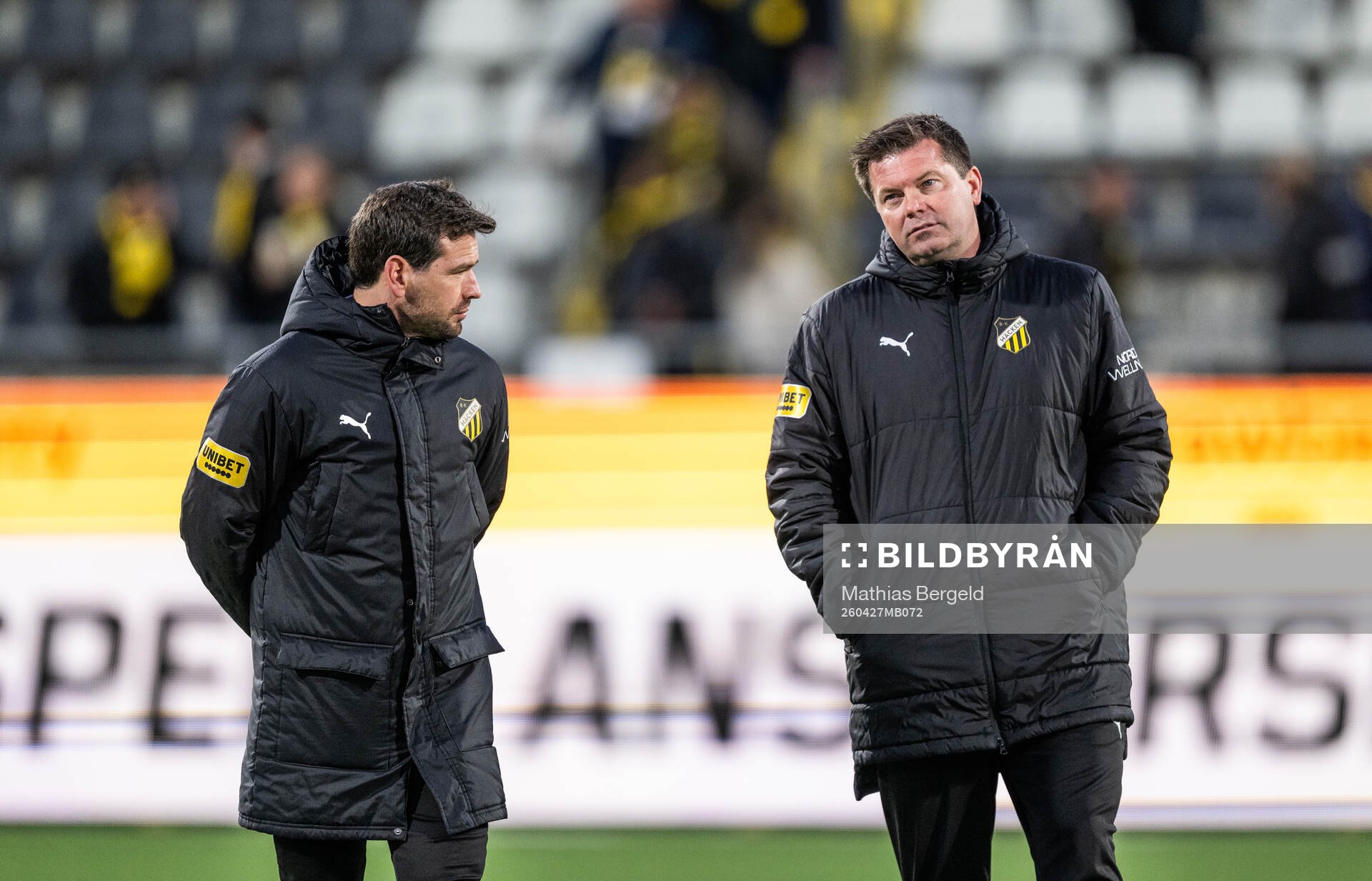 Häckens assisterande tränare Ferran Sibila och tränare