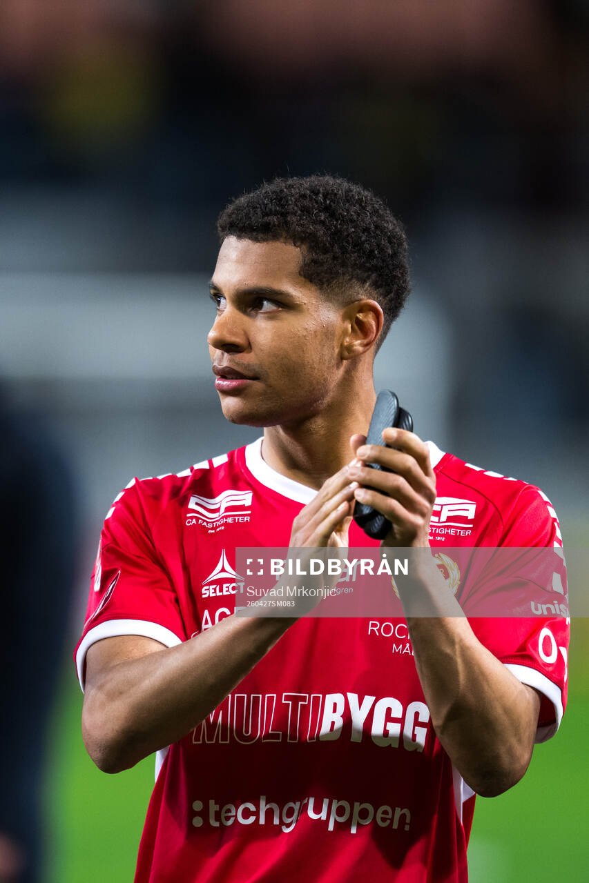 Kalmars Anthony Olusanya jublar