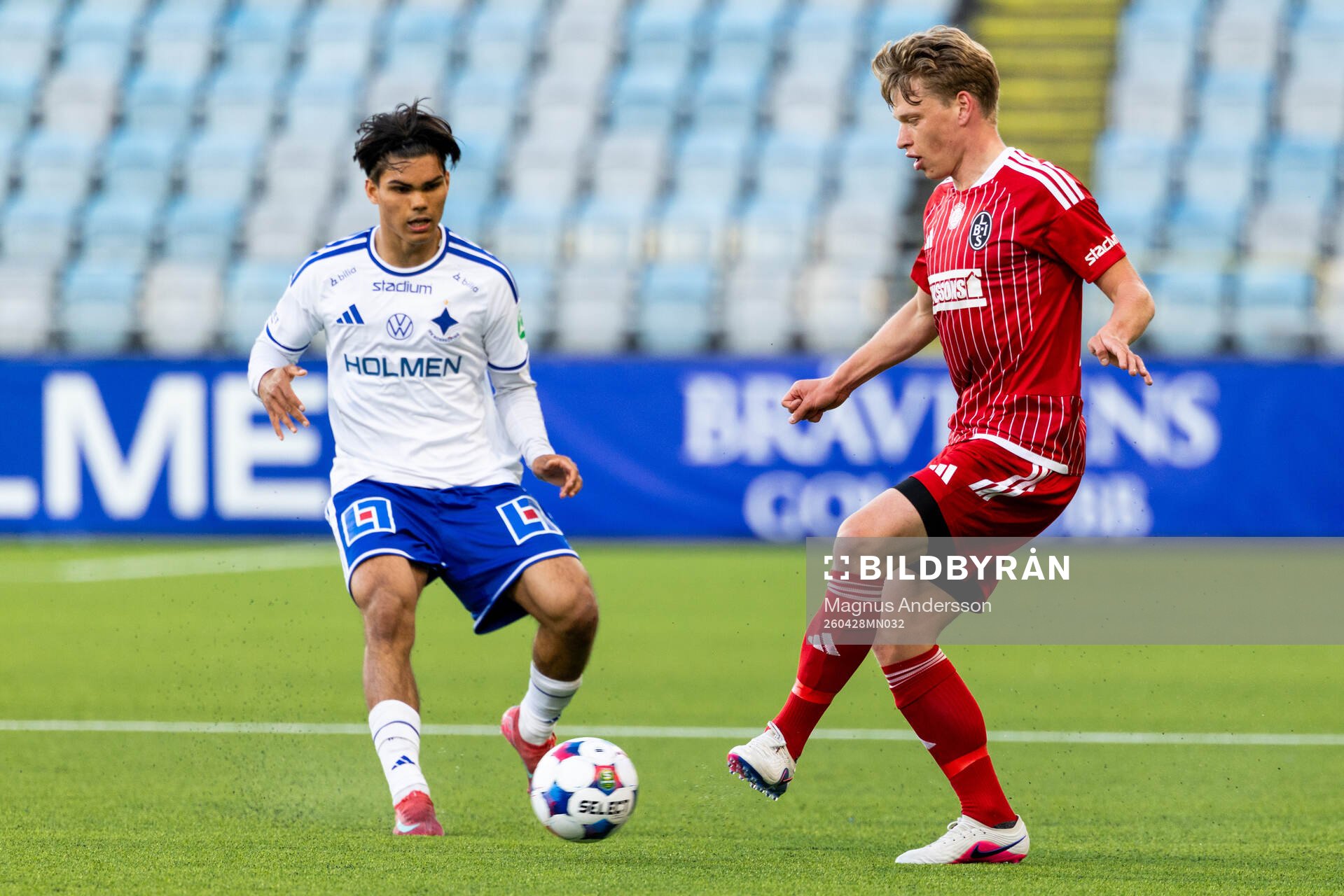 IFK Norrköpings Noel Sernelius och Landskronas Gustaf