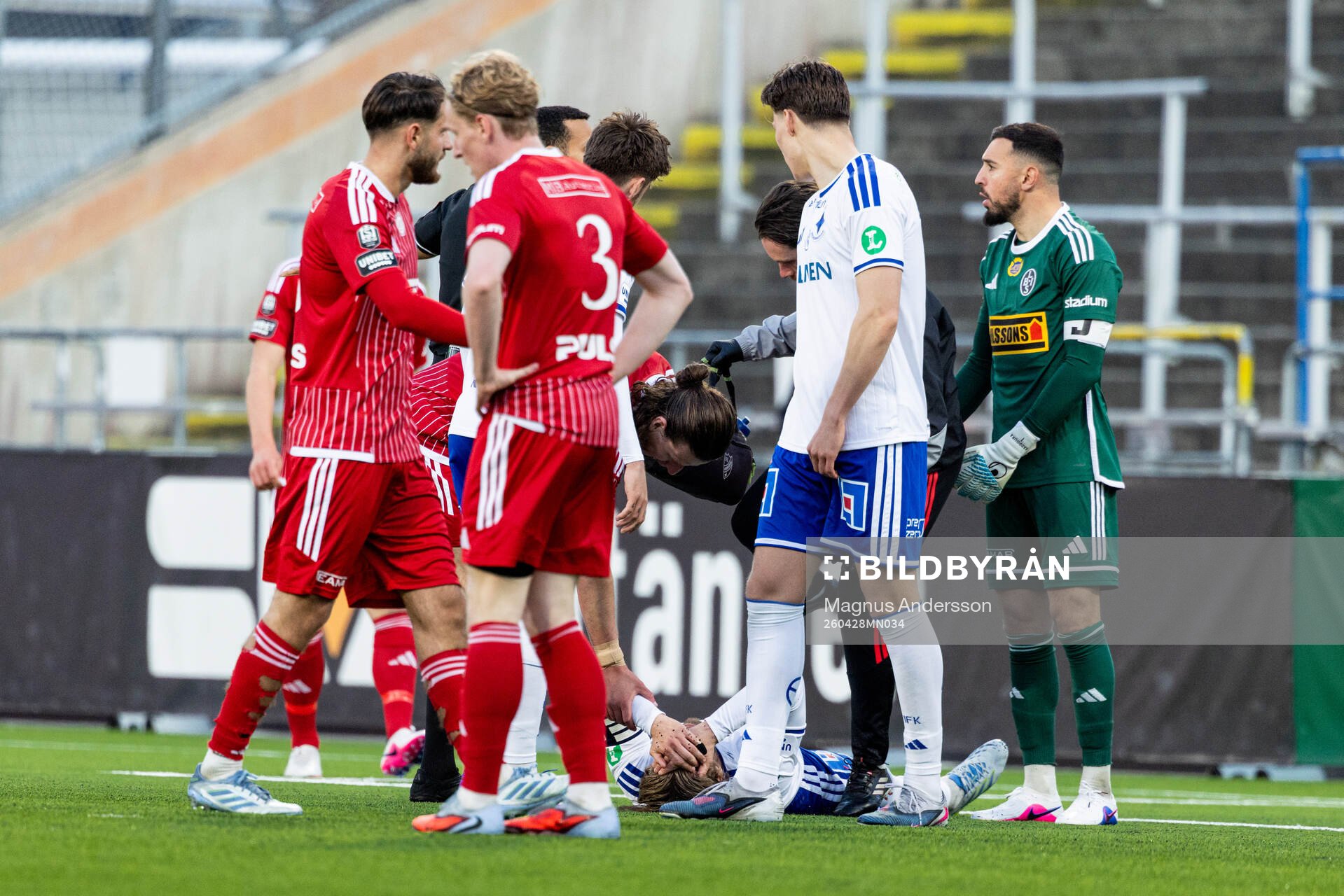 IFK Norrköpings Christoffer Nyman har ont