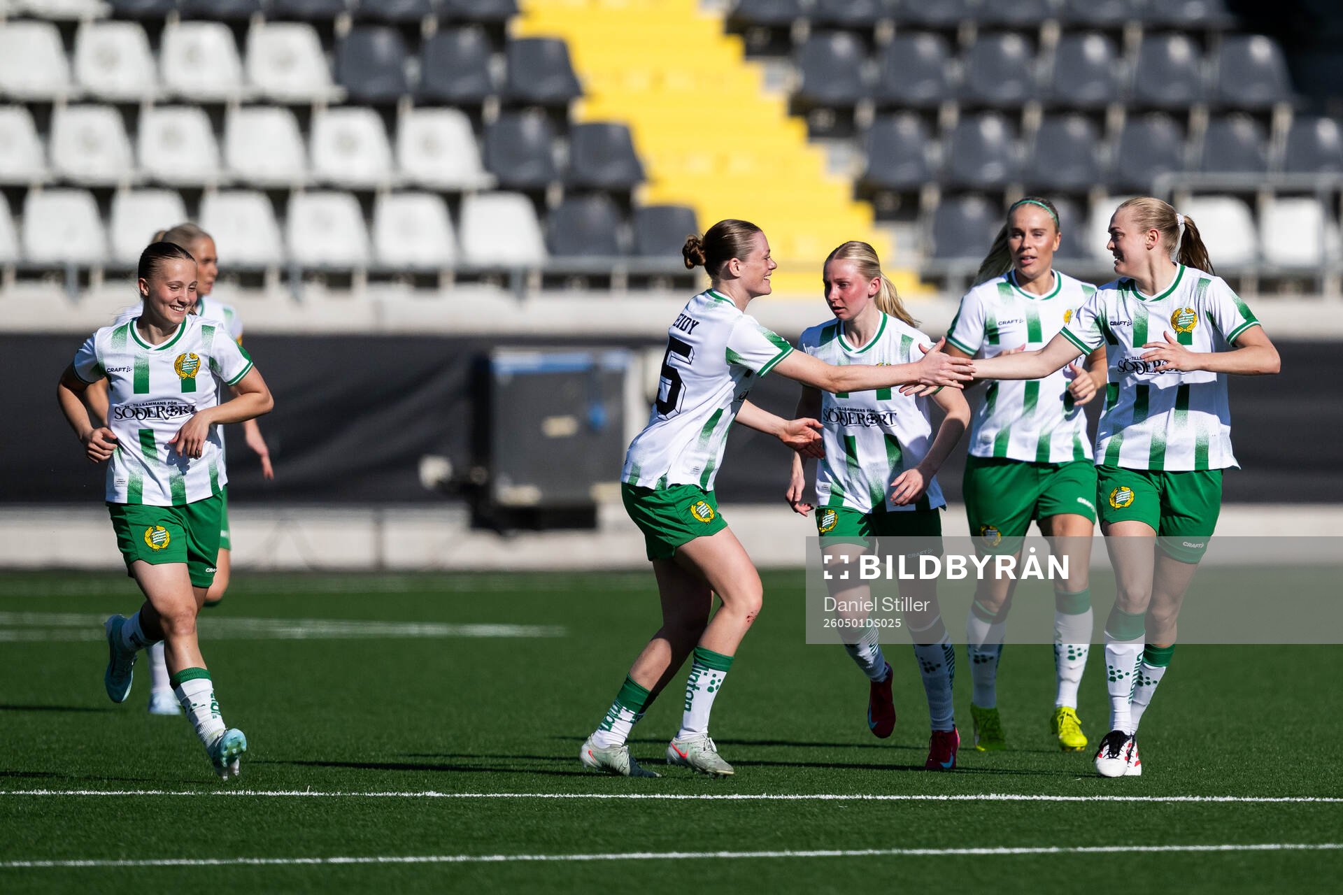 Elin Sørum of Hammarby celebrates with teammates