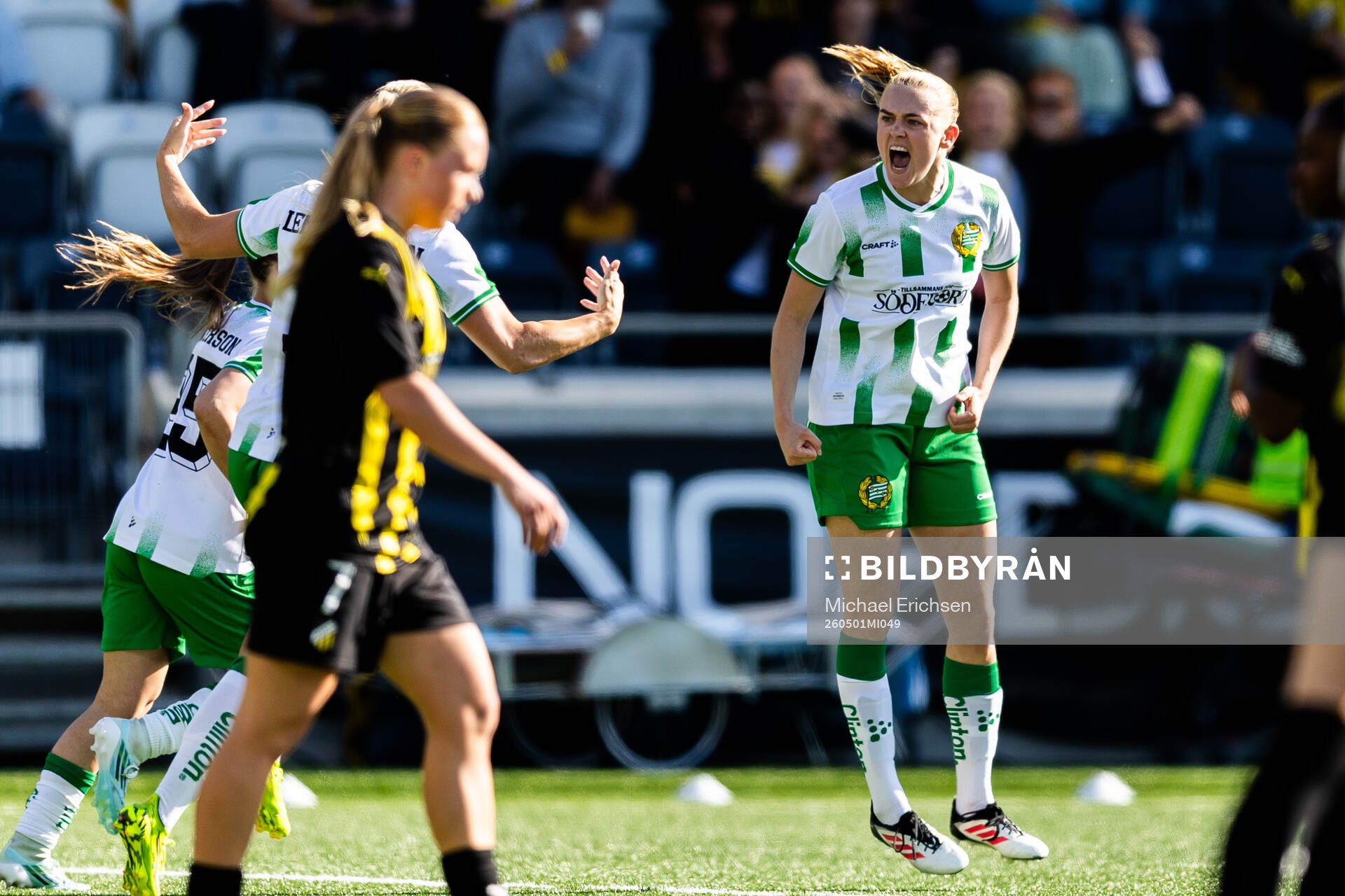 Elin Sørum of Hammarby celebrates