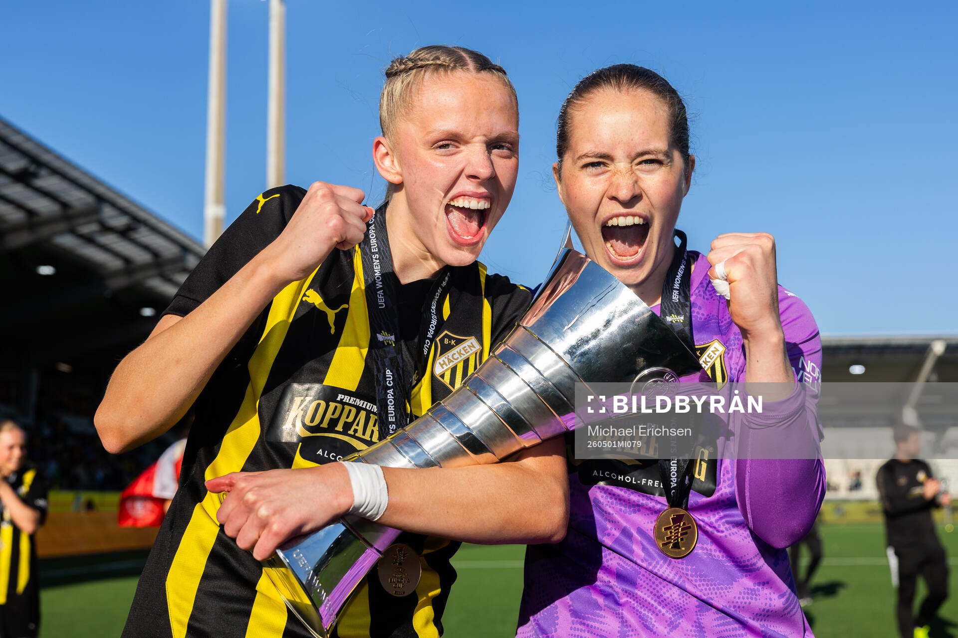 Thelma Pálmadottir and goalkeeper Fanney Inga Birkisdottir