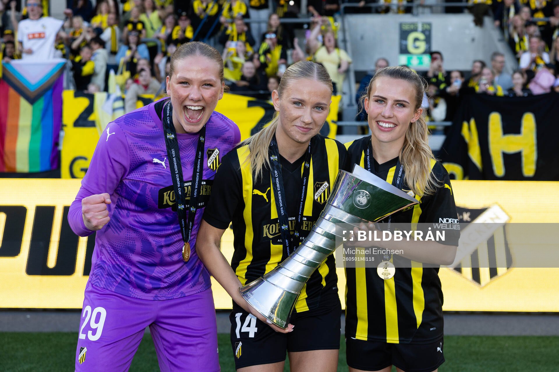 Goalkeeper Hanna Karlsson, Tilde Karlsson and Nathalie