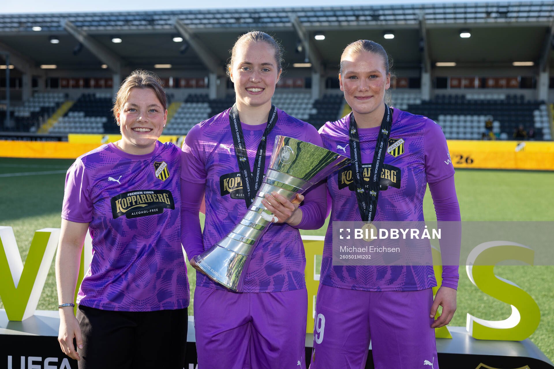 Goalkeeper Disa Hellwig, goalkeeper Fanney Inga