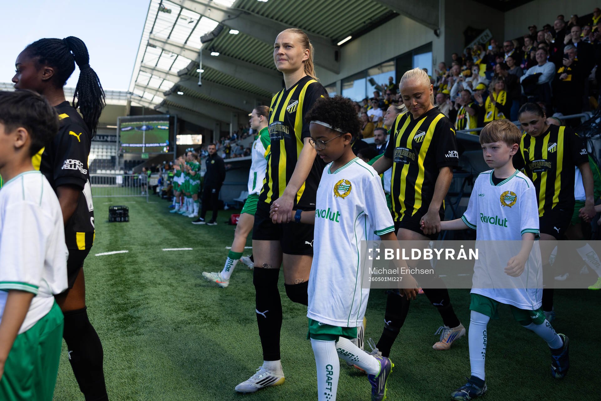 Stine Sandbech and Alva Selerud of Häcken