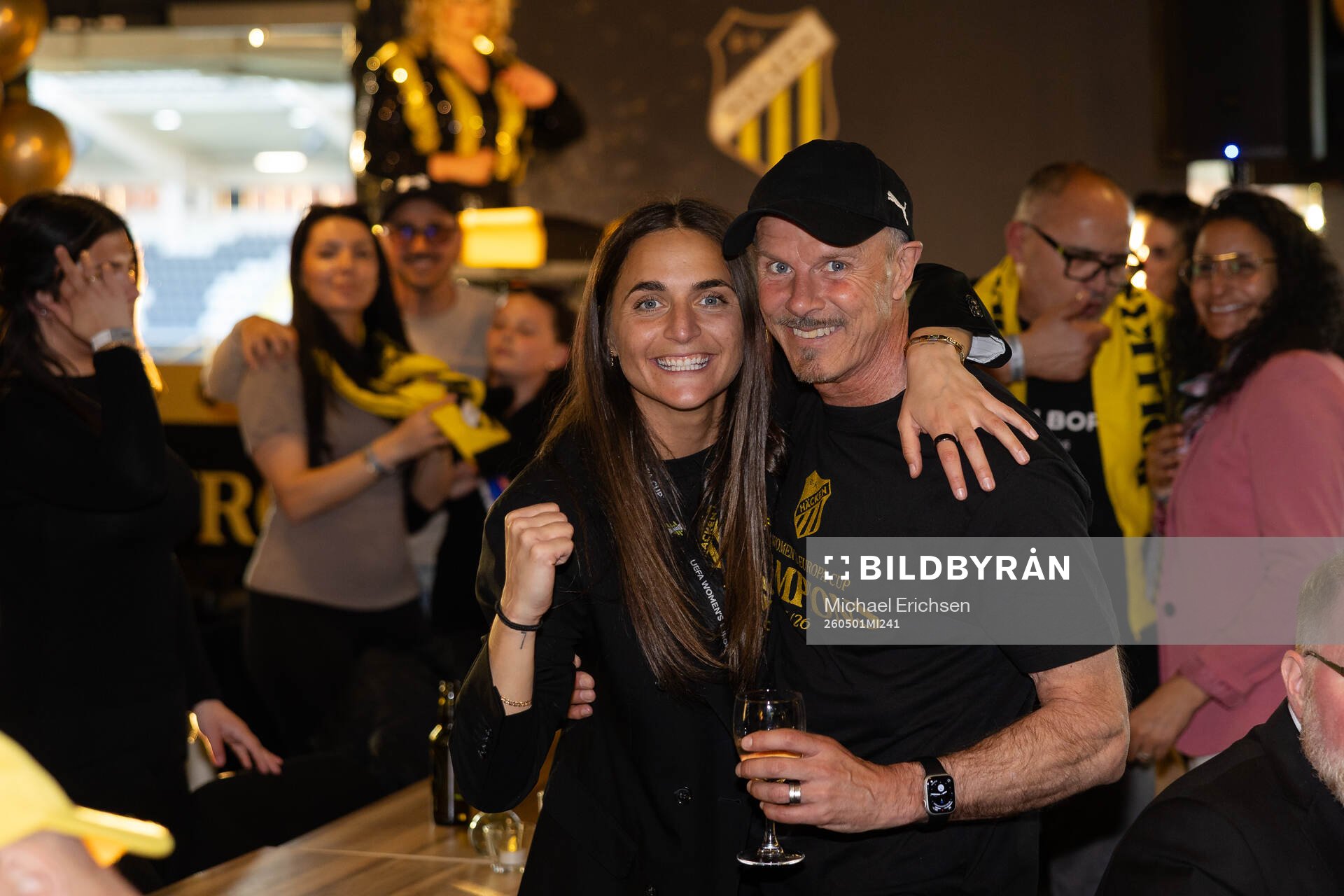 Head coach Elena Sadiku celebrates
