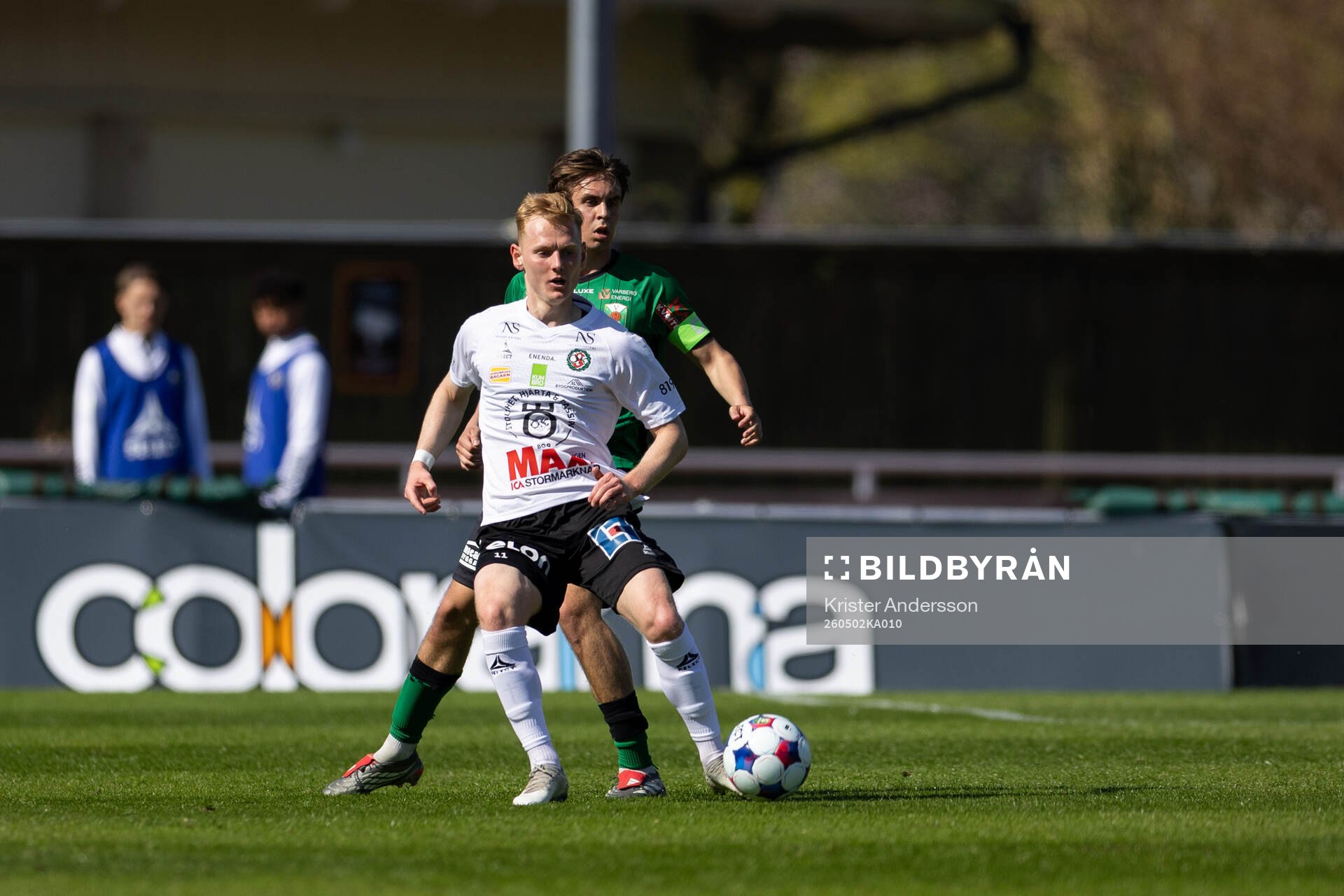 Örebros Christopher Redenstrand och Varbergs Isak Valentin