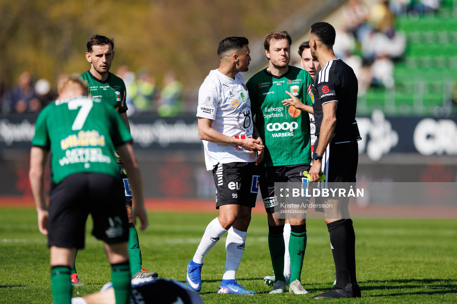 Örebros Ahmed Yasin, Varbergs Albin Winbo och domare