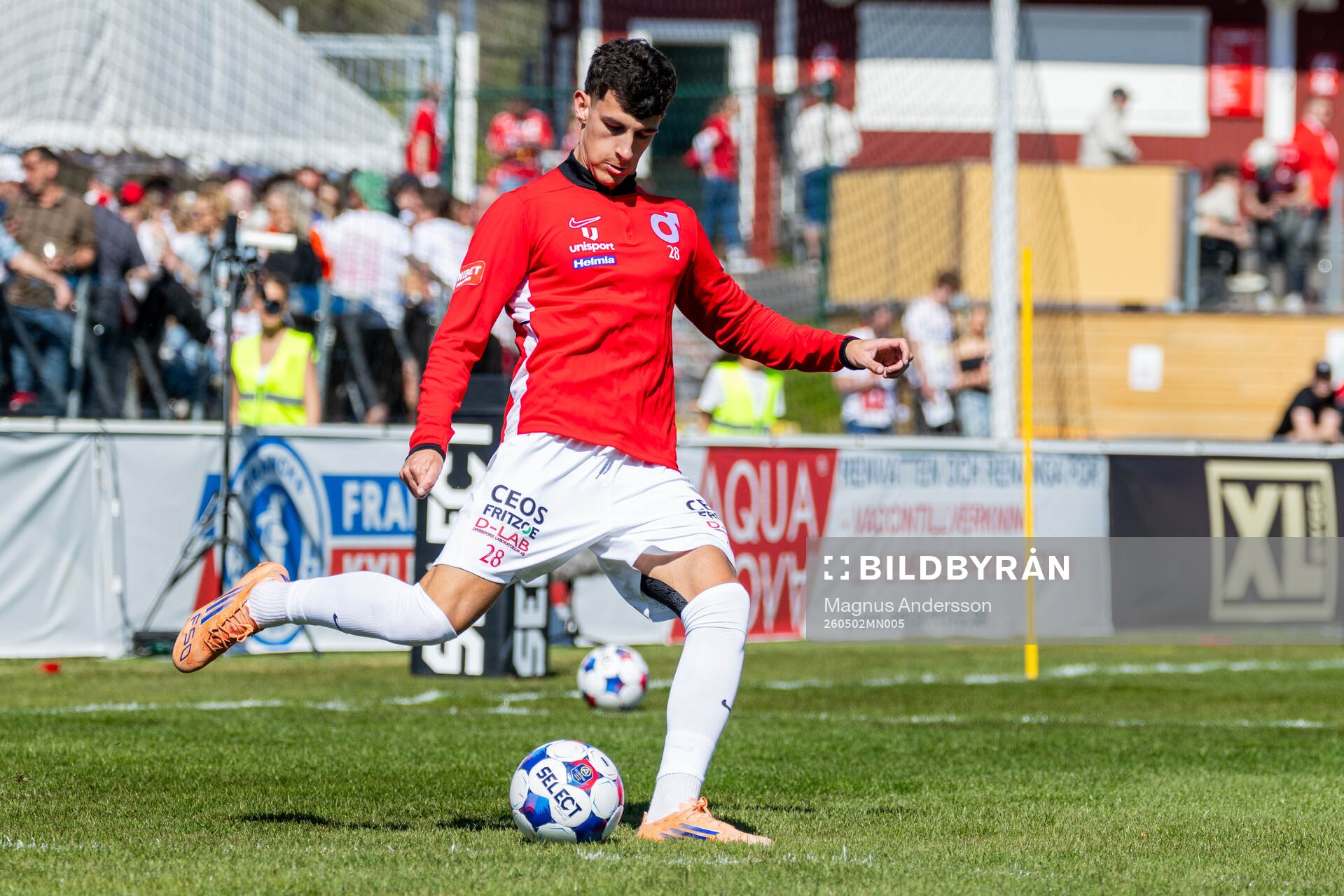 Degerfors Jesus Hernandez Mesas värmer upp