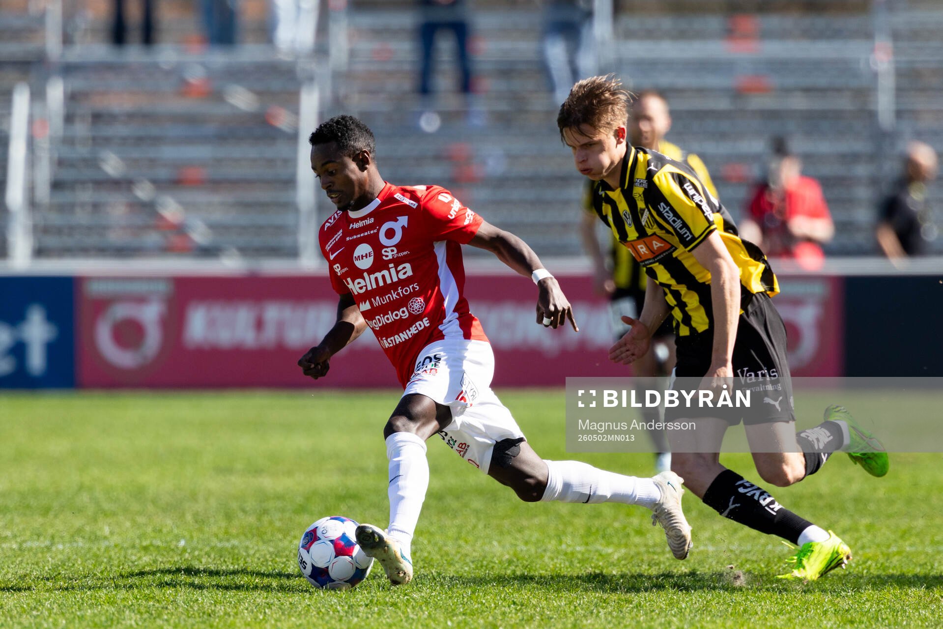 Degerfors Nahom Netabay och Häckens Adrian Svanbäck