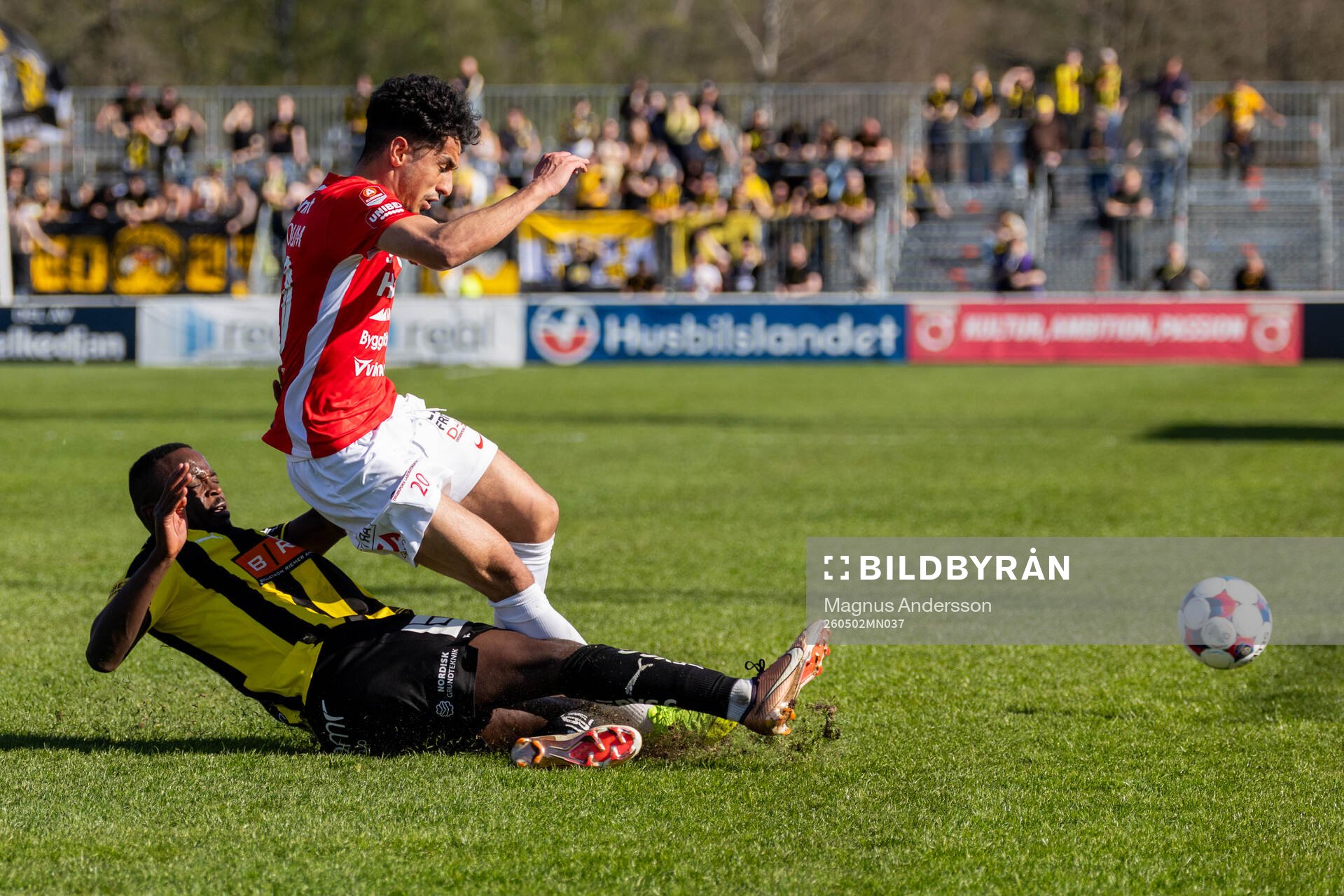 Häckens Brice Wembangomo och Degerfors Elias Barsoum
