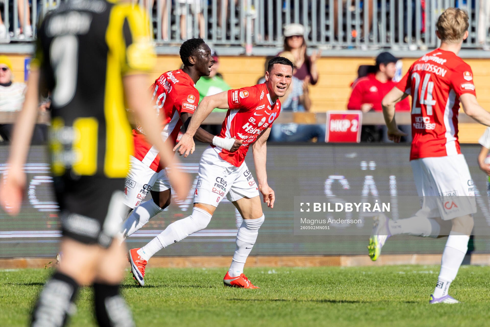 Degerfors Arman Taranis jublar