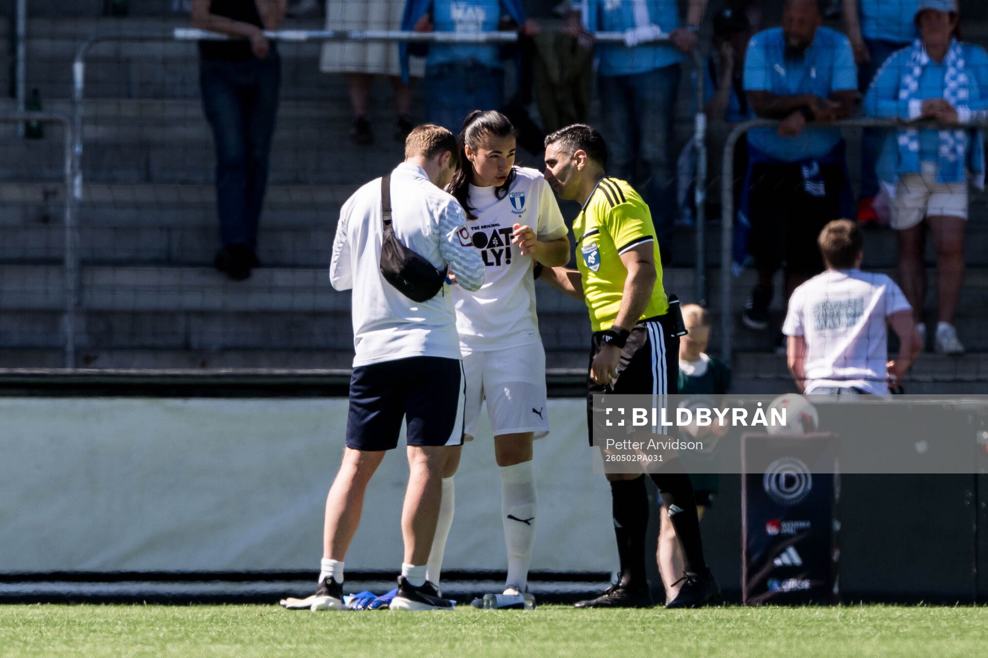 Malmö FFs målvakt Zecira Musovic får vård