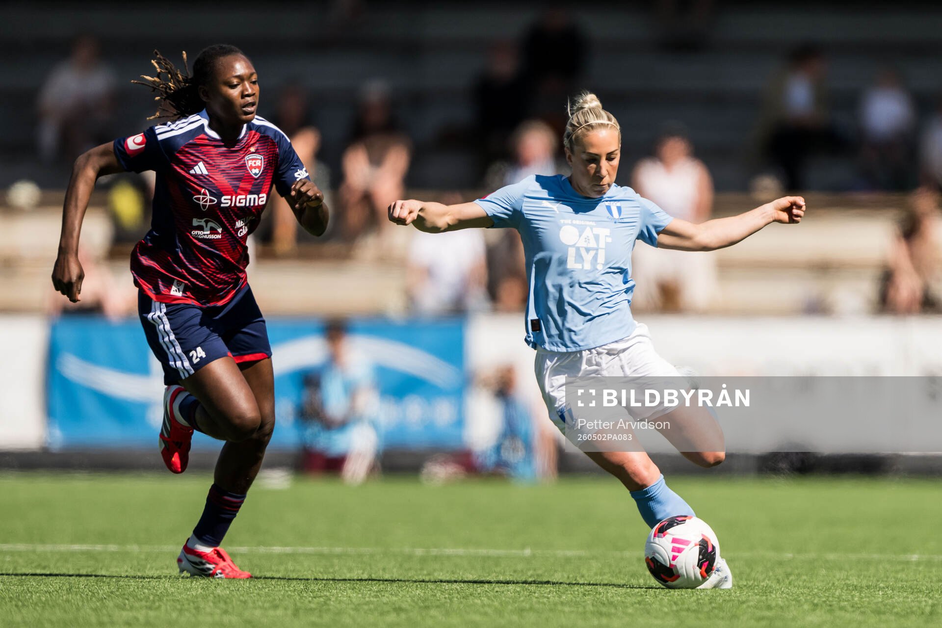 Rosengårds Anam Imo och Malmö FFs Mia Persson