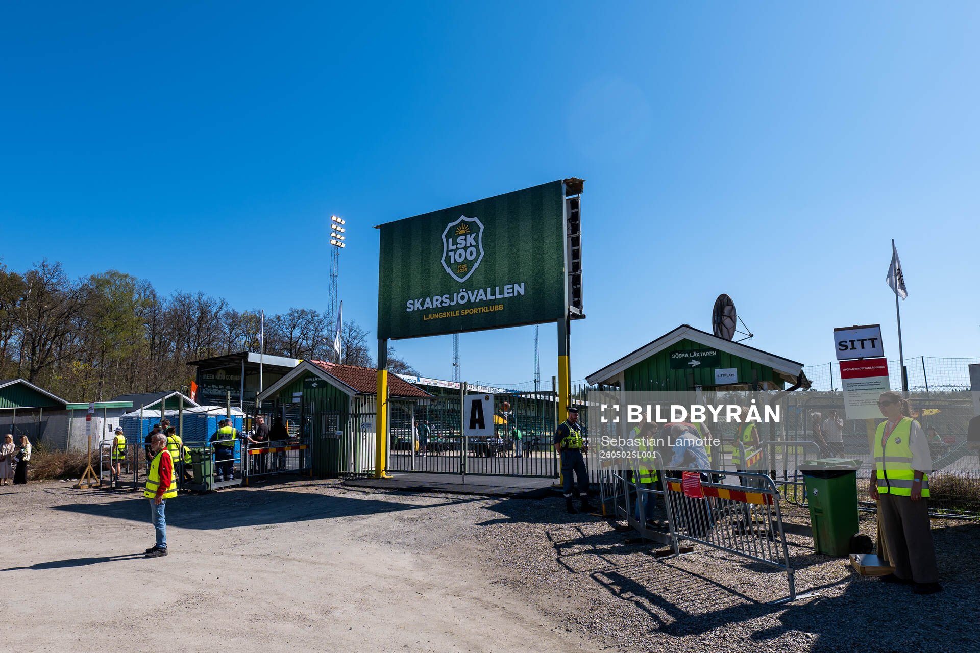 Vy över entren till Skarsjövallen