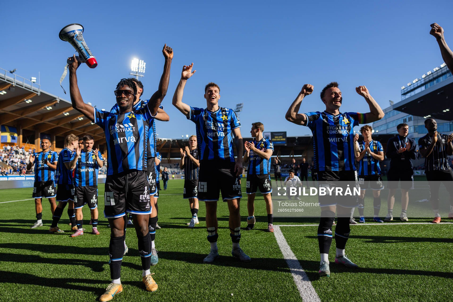 Sirius Odera Samuel Onuchukwu Adindu, Tobias Anker och