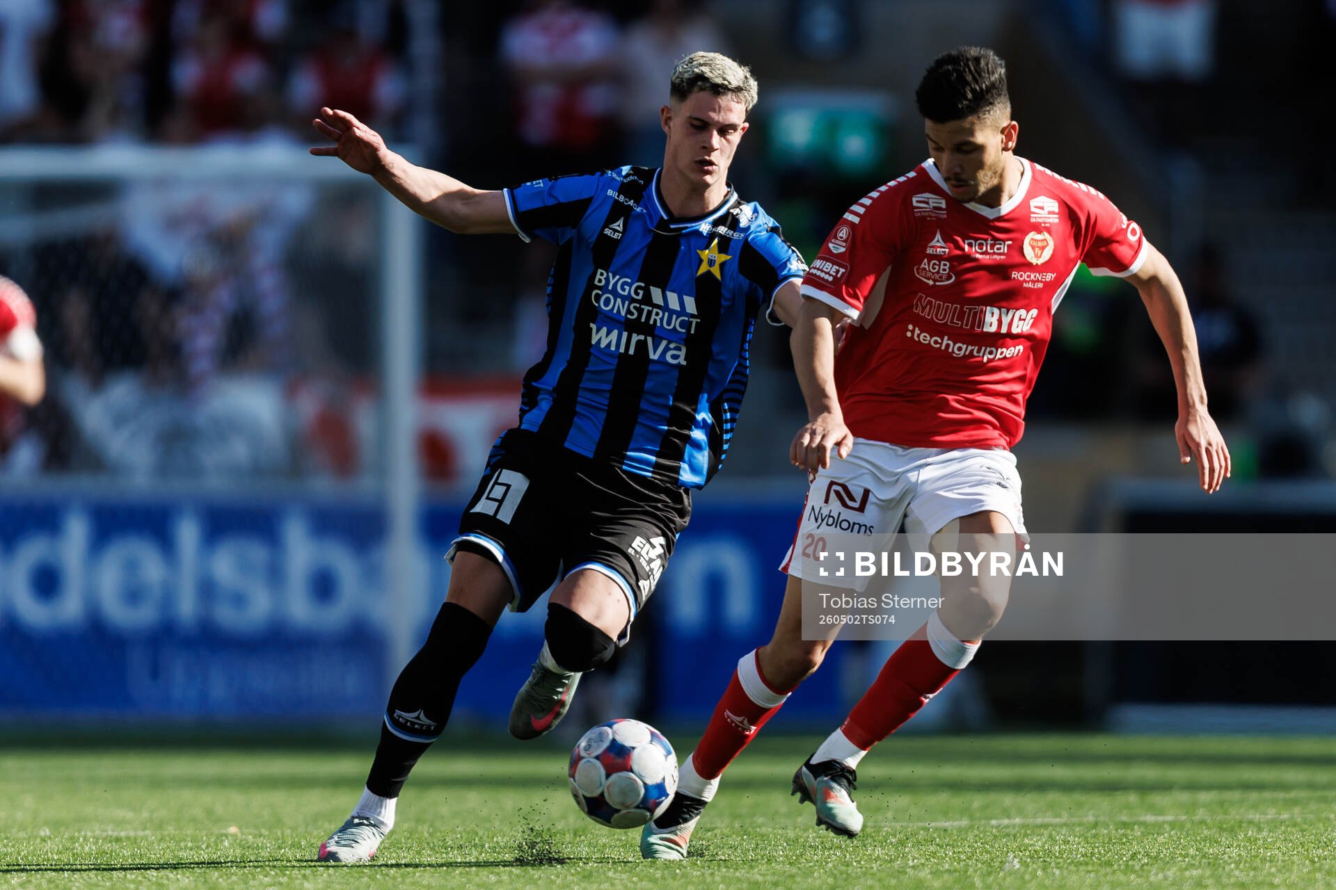 Sirius Robbie Ure och Kalmars Achraf Dari
