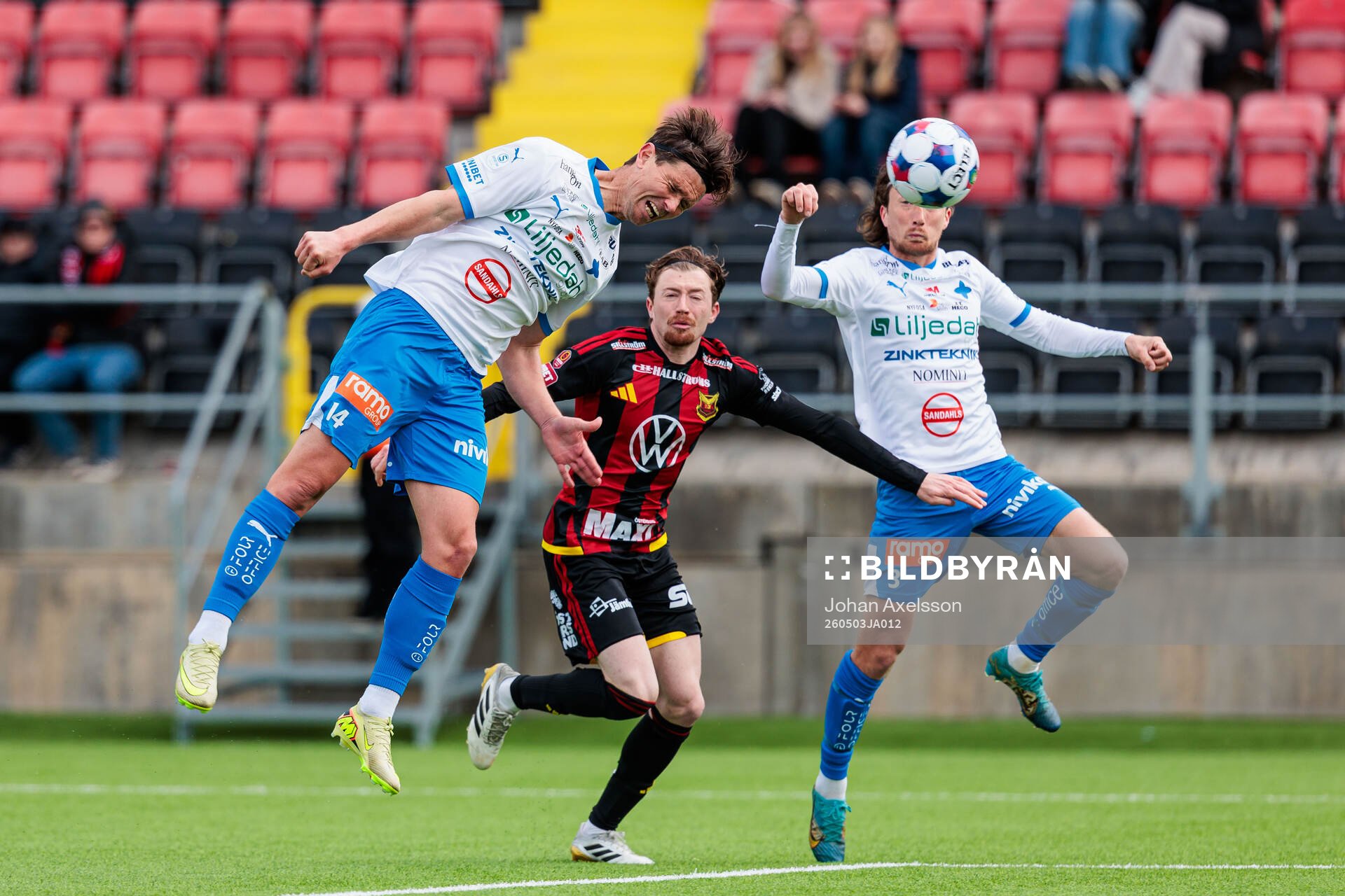 IFK Värnamos Marcus Antonsson och Axel Björnström mot