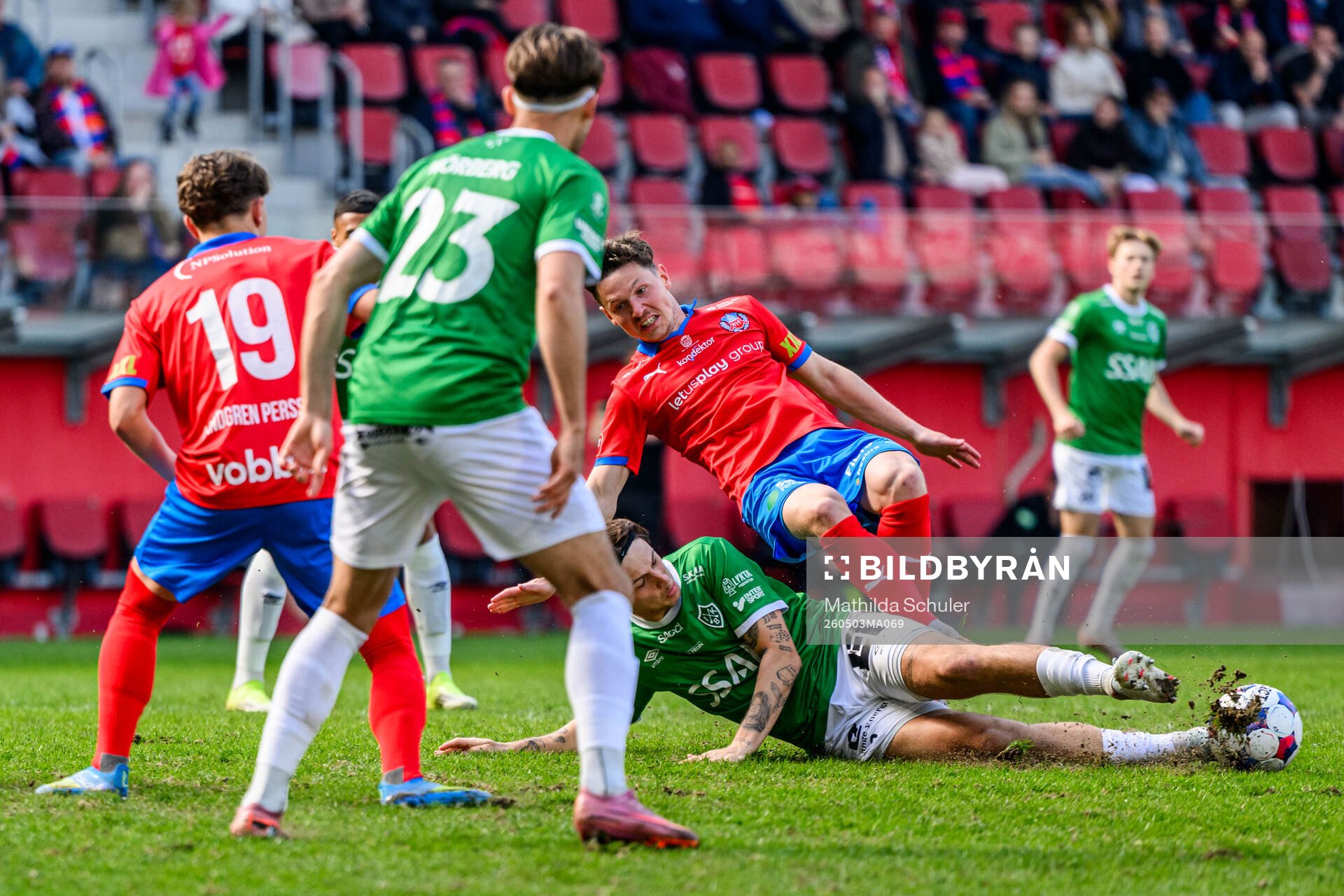 Brages Tobias Stagaard och Helsingborgs Max Svensson