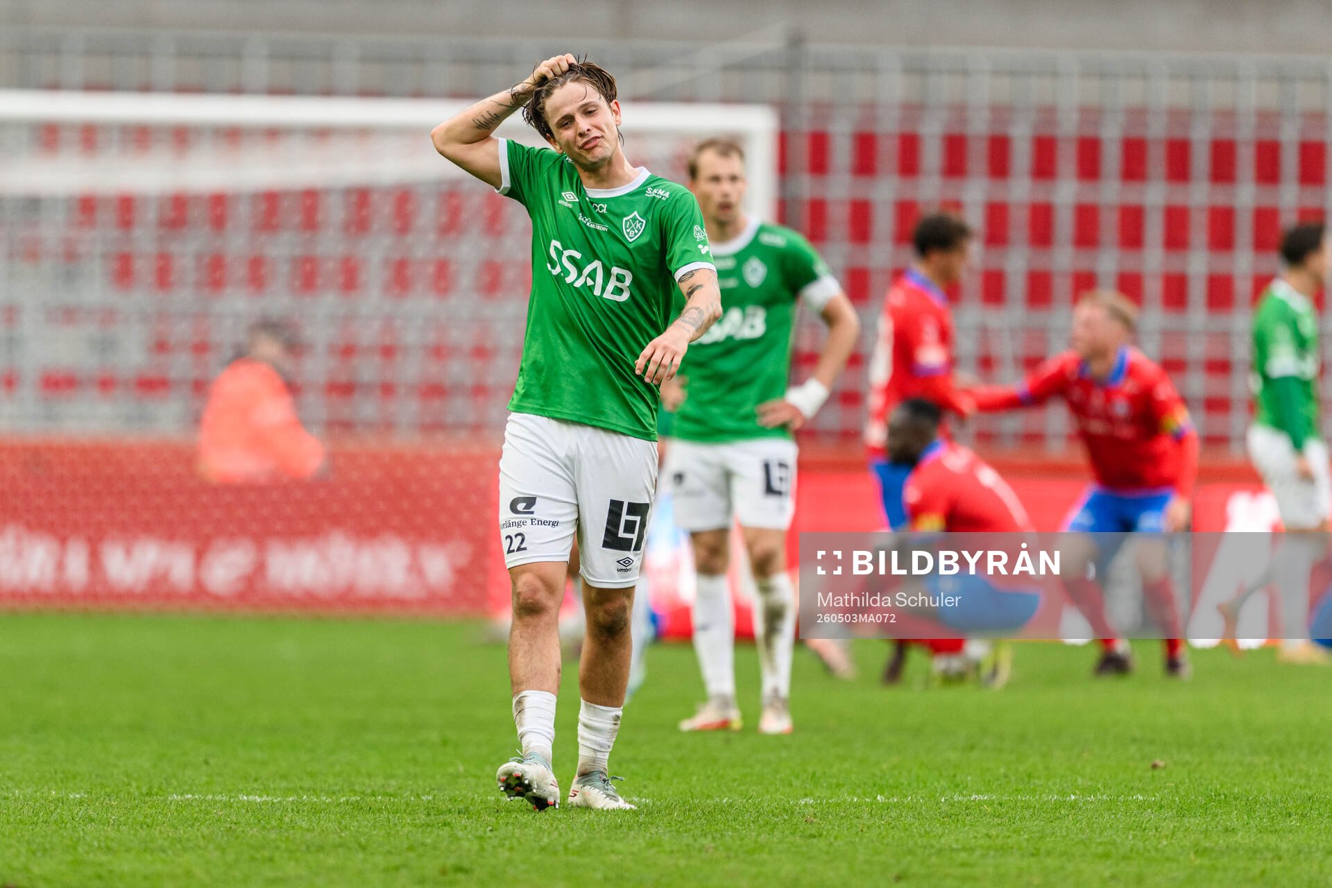 Brages Tobias Stagaard deppar