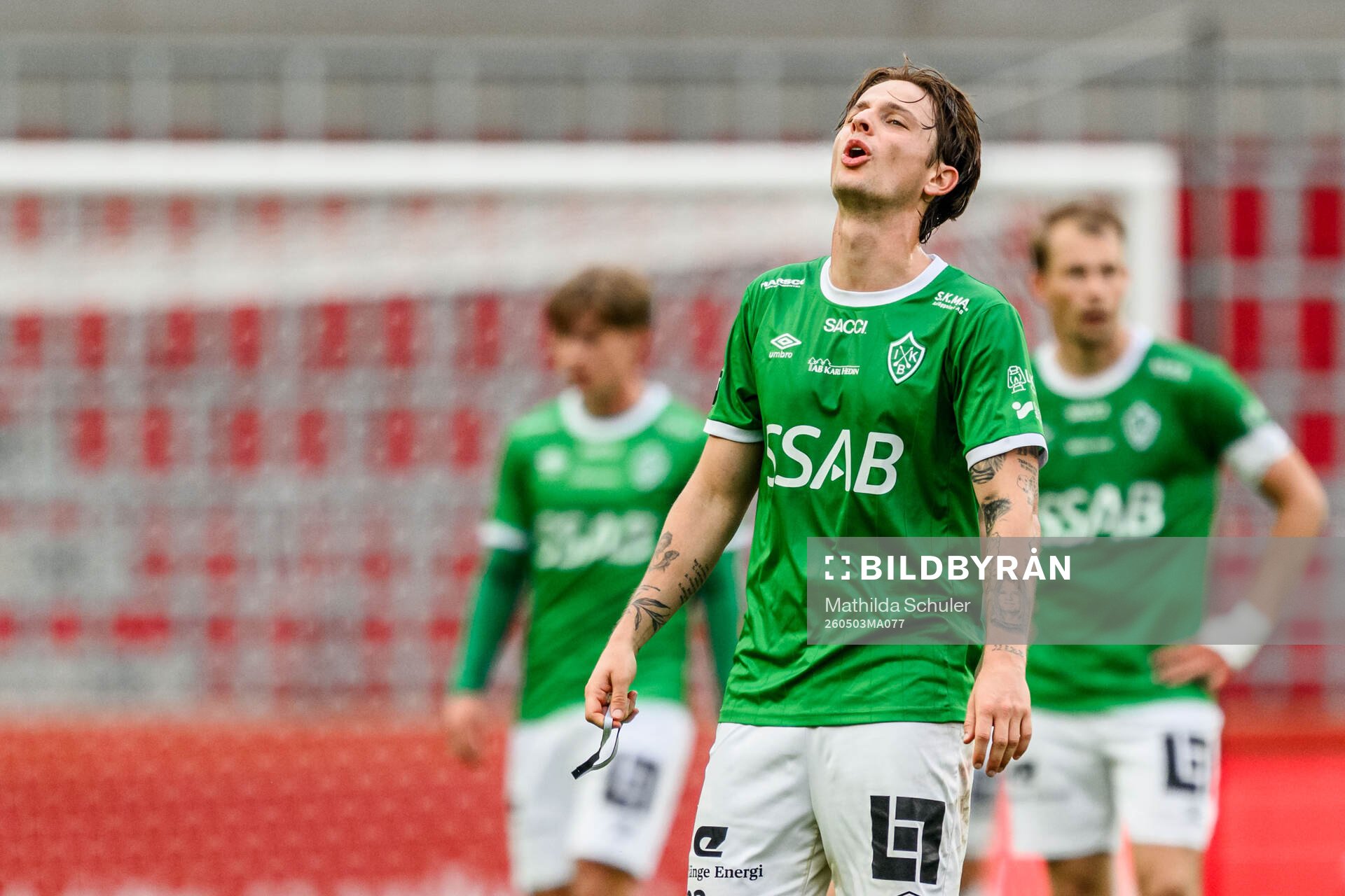 Brages Tobias Stagaard deppar