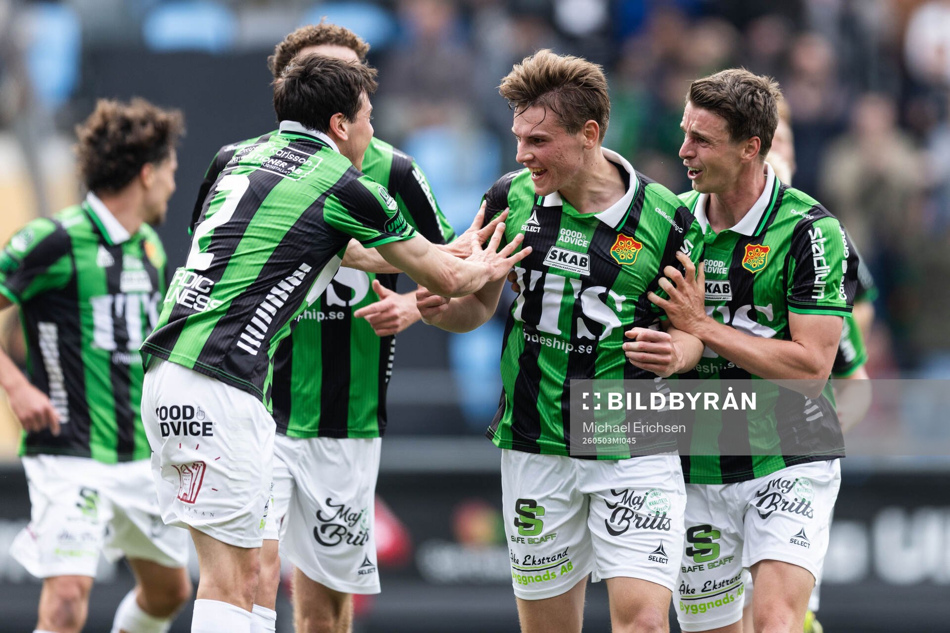 GAIS Max Andersson jublar med Matteo De Brienne och Oskar