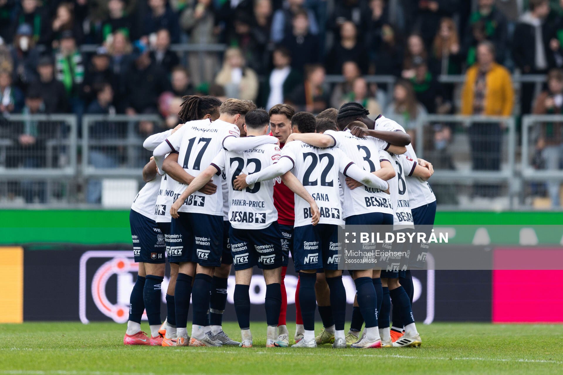 Örgrytes spelare samlas