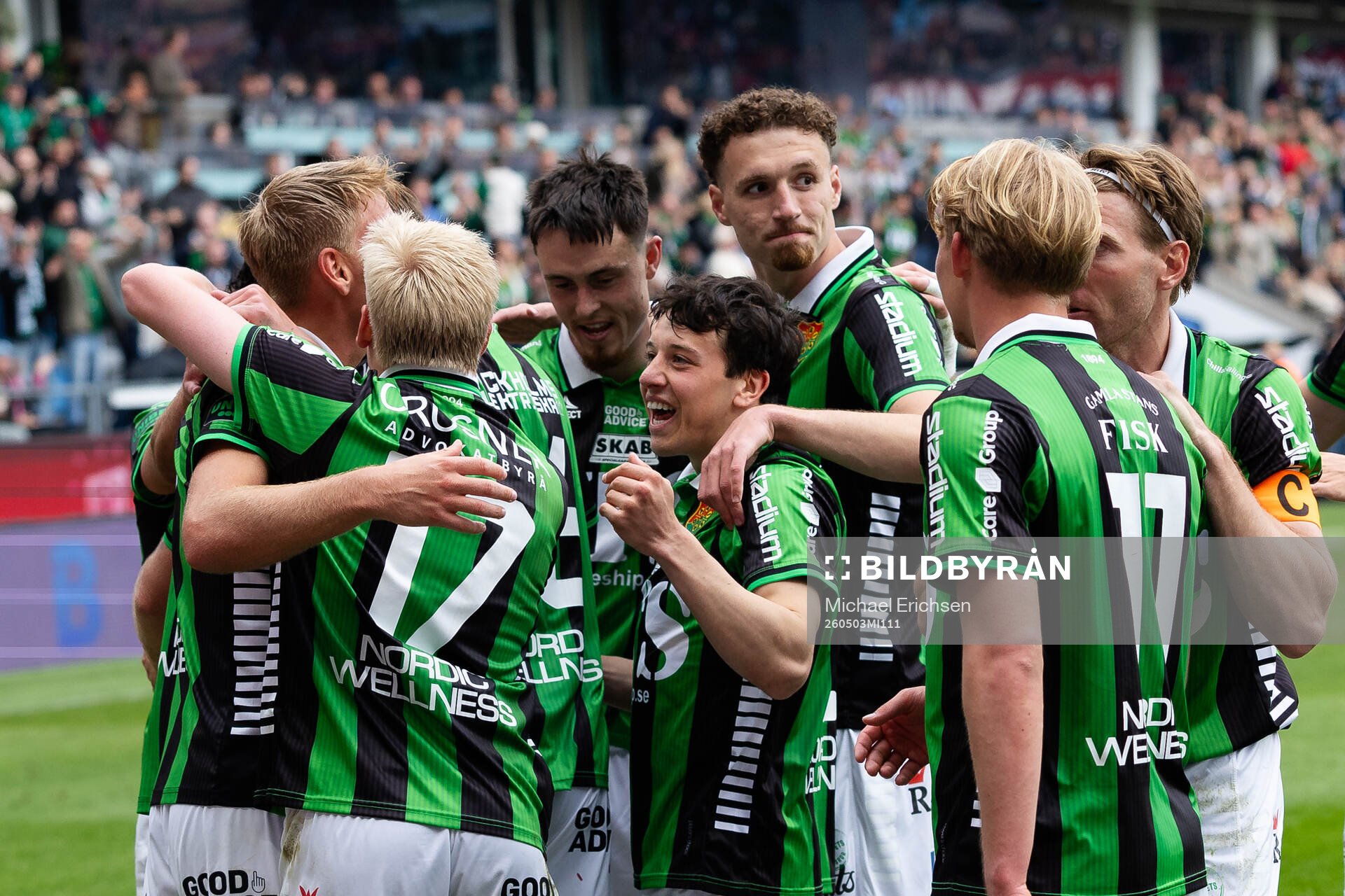 GAIS Joackim Fagerjord jublar med lagkamrater