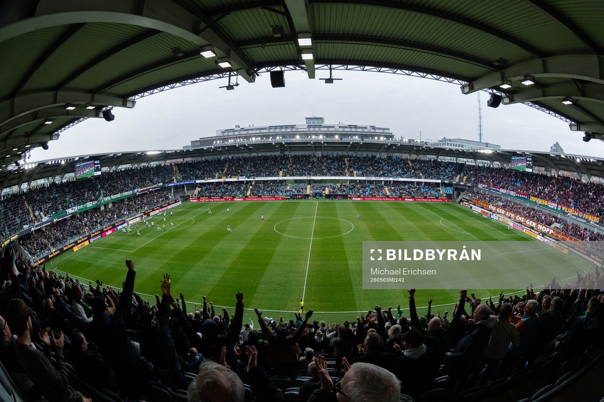GAIS supportrar jublar