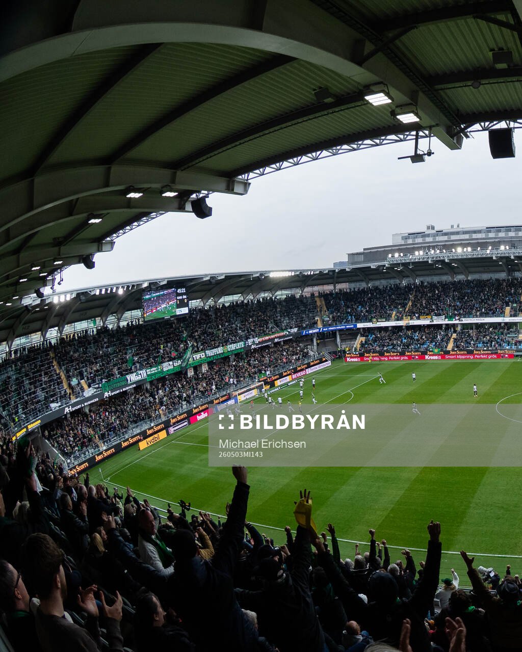 GAIS supportrar jublar