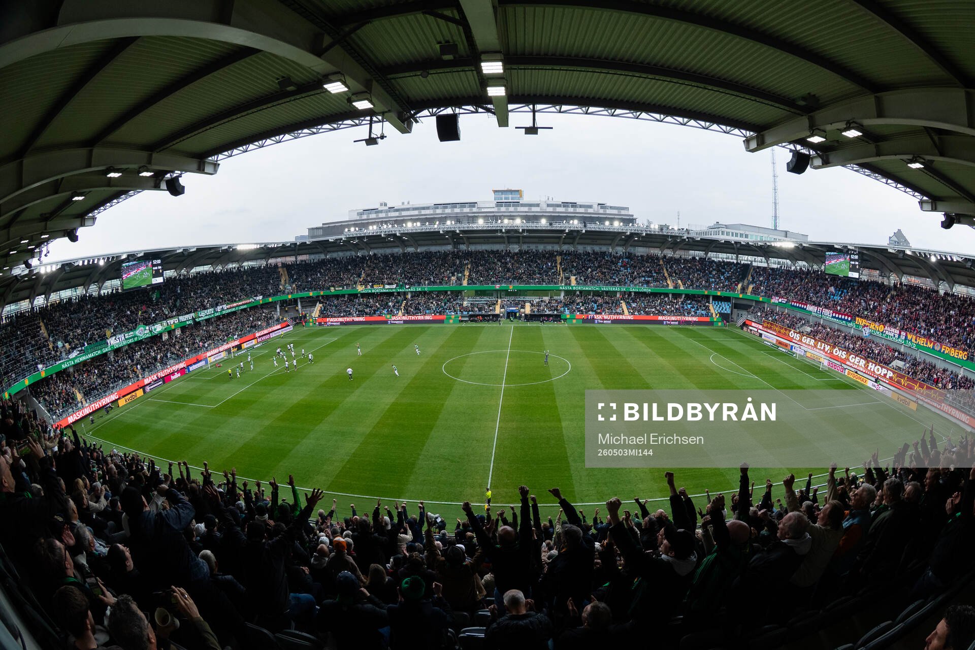 GAIS supportrar jublar