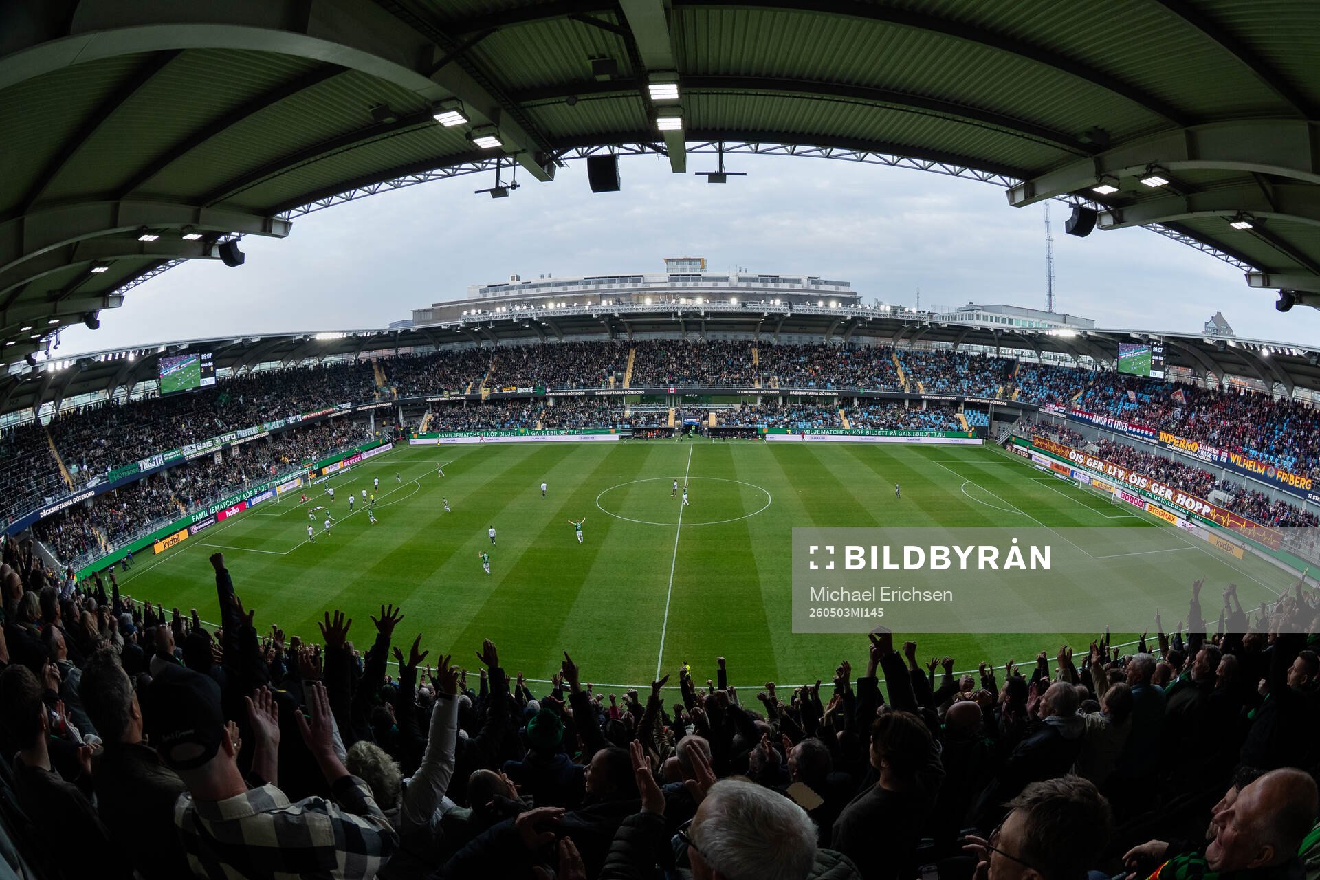 GAIS supportrar jublar