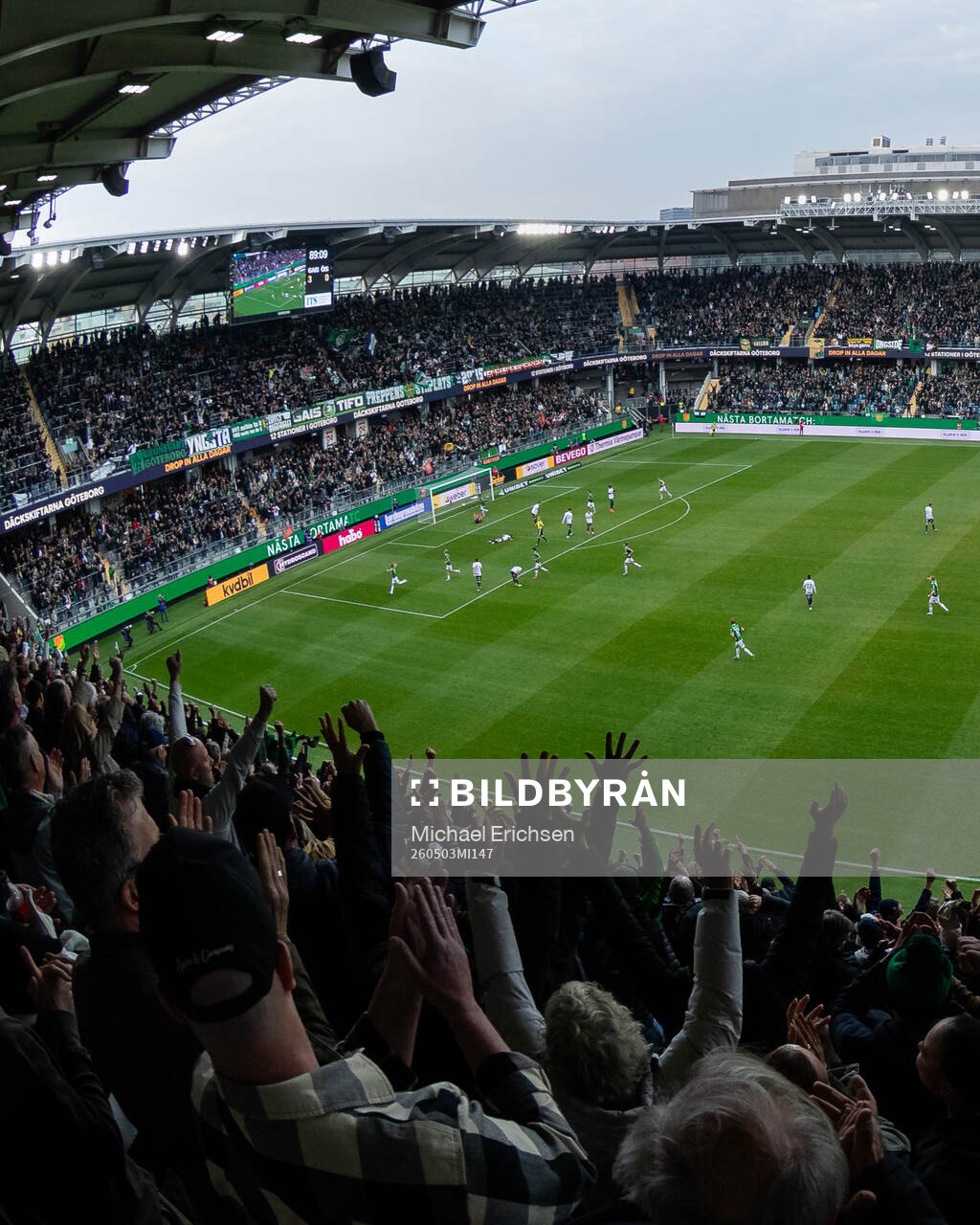 GAIS supportrar jublar