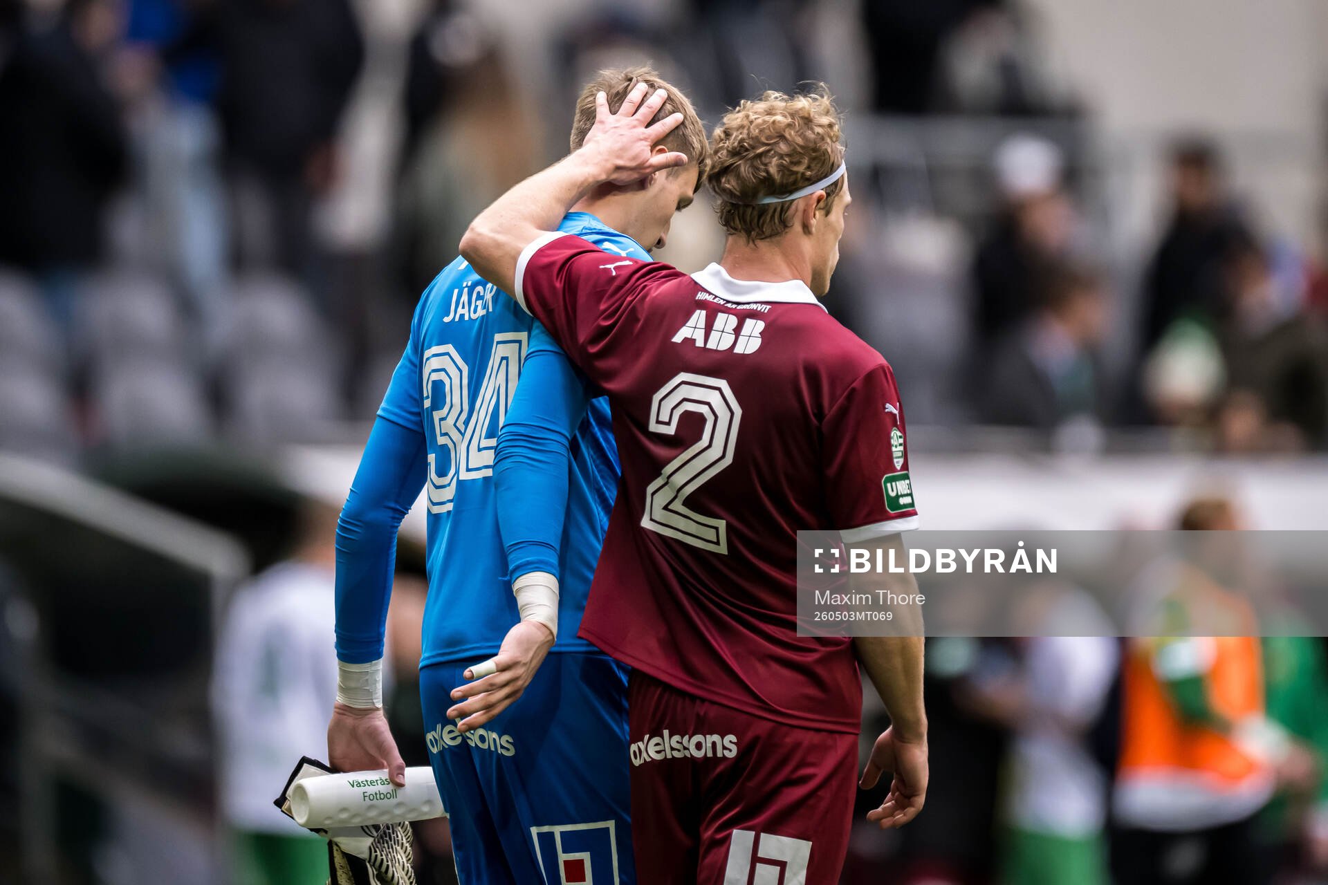 Västerås målvakt Elis Jäger och Herman Magnusson deppar