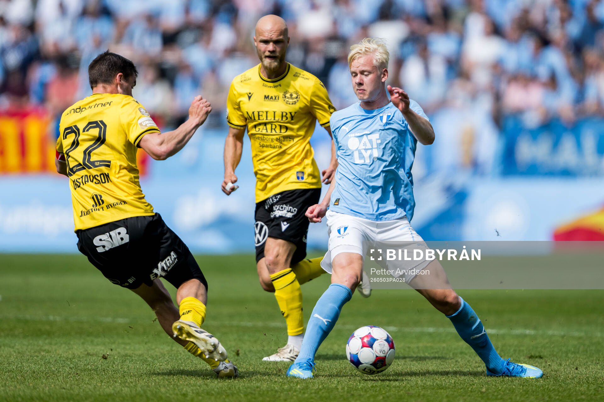Mjällbys Jesper Gustavsson och Malmö FFs Otto Rosengren