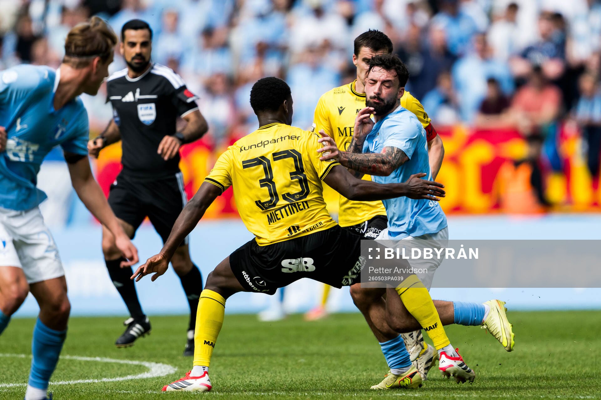 Mjällbys Tony Miettinen och Malmö FFs Sead Haksabanovic