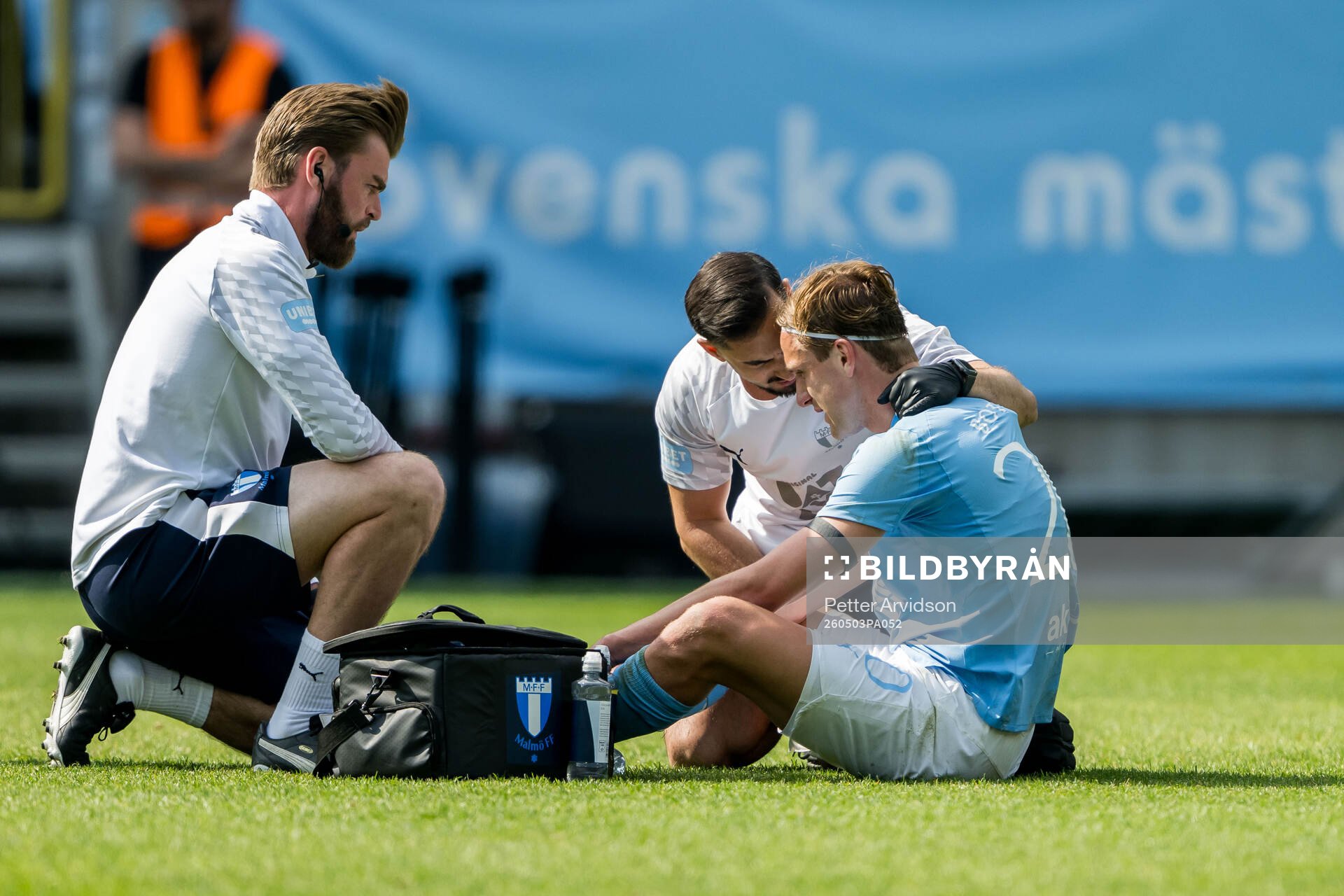 Malmö FFs Erik Botheim får vård
