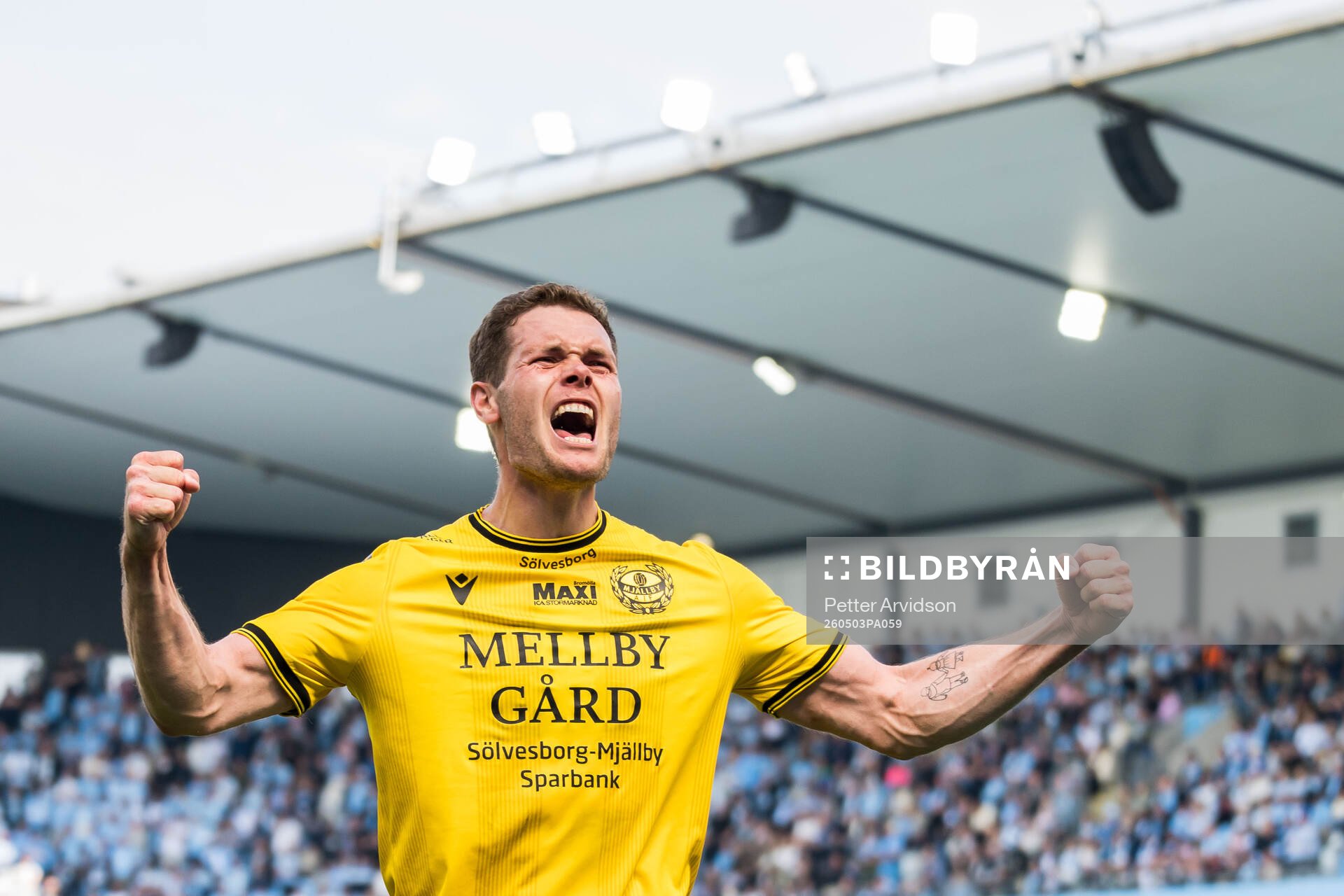 Mjällbys Jacob Bergström jublar
