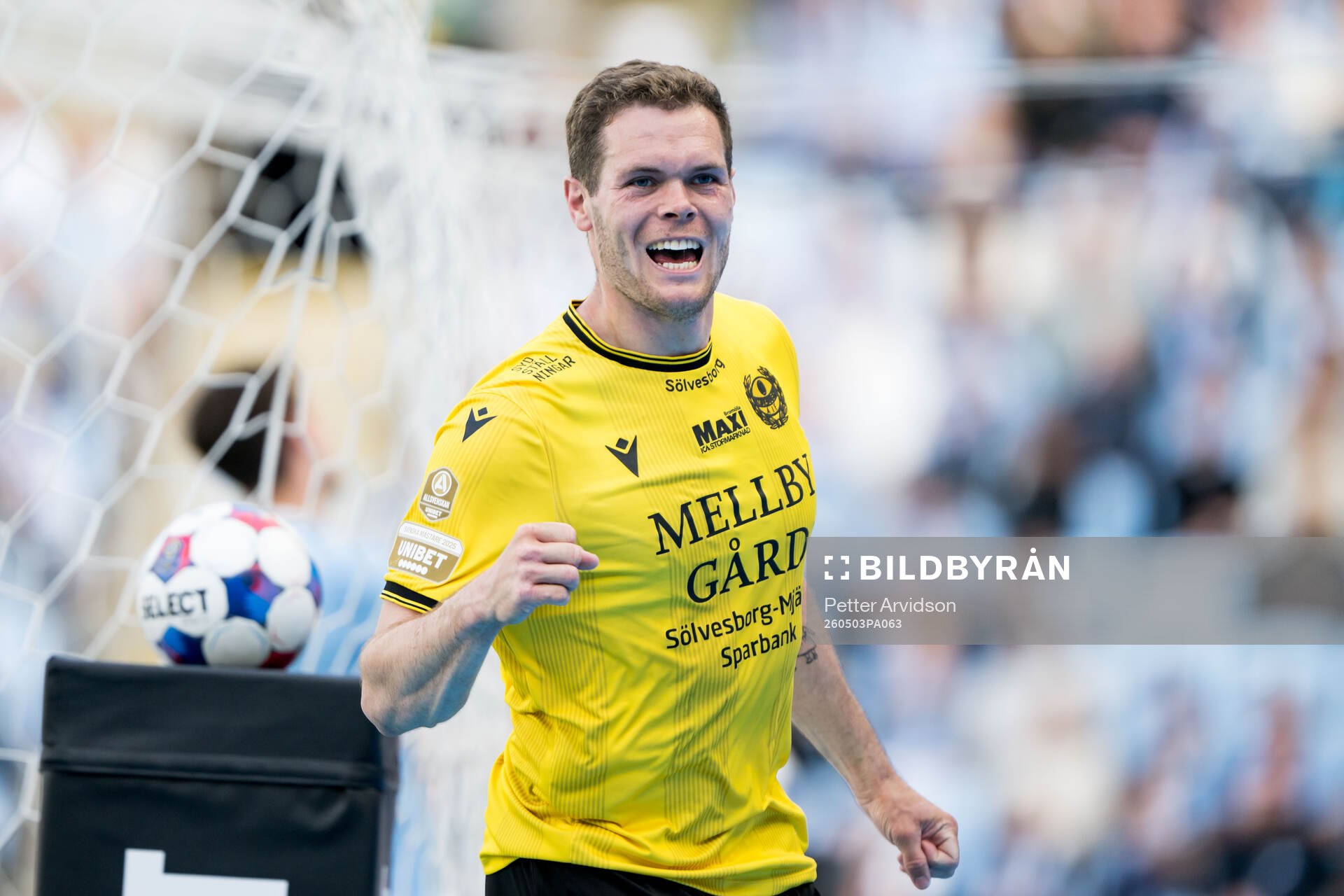 Mjällbys Jacob Bergström jublar