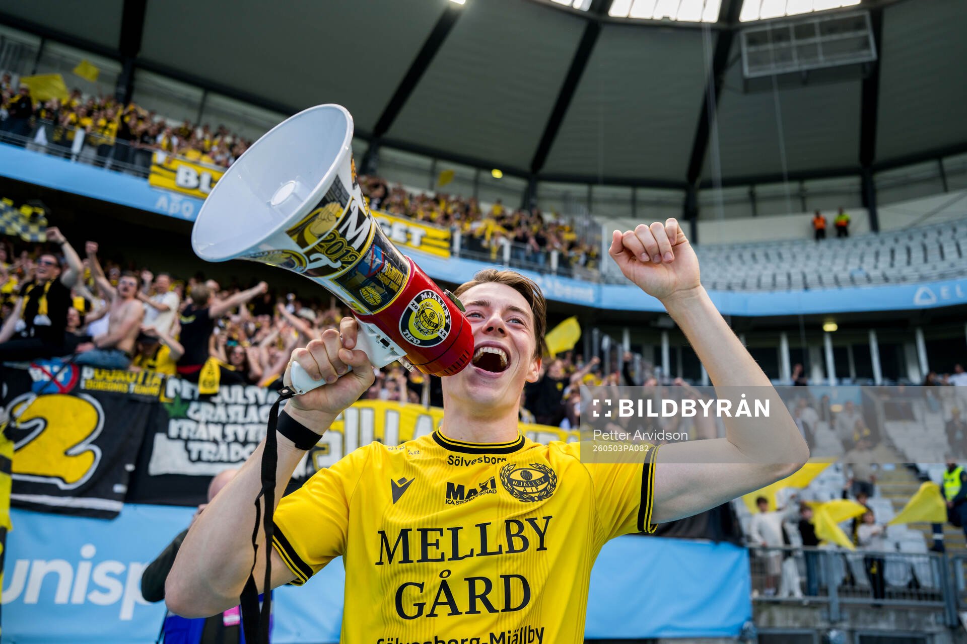 Mjällbys Elliot Stroud jublar