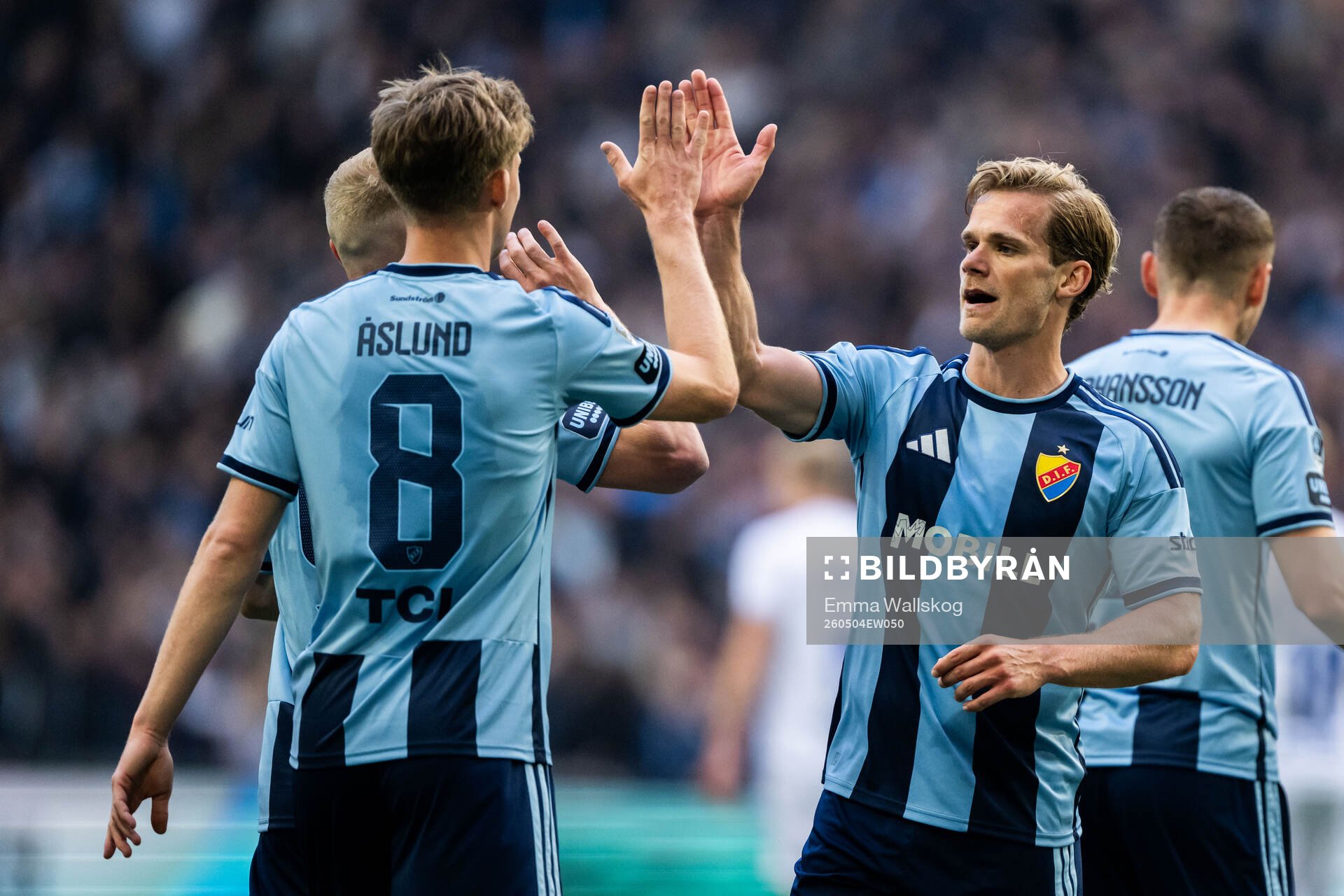 Djurgårdens Patric Åslund och Hampus Finndell jublar