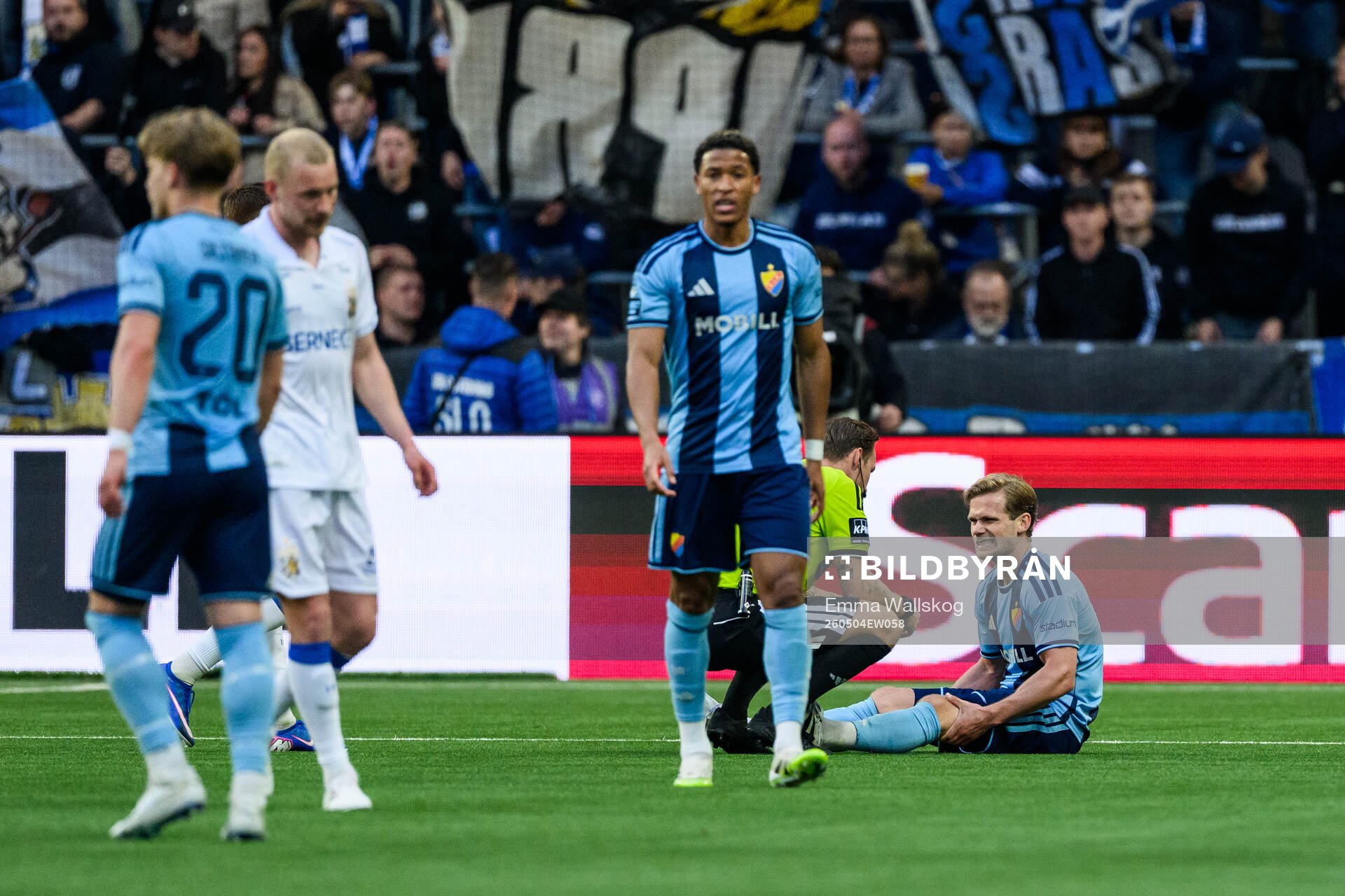 Djurgårdens Hampus Finndell har ont