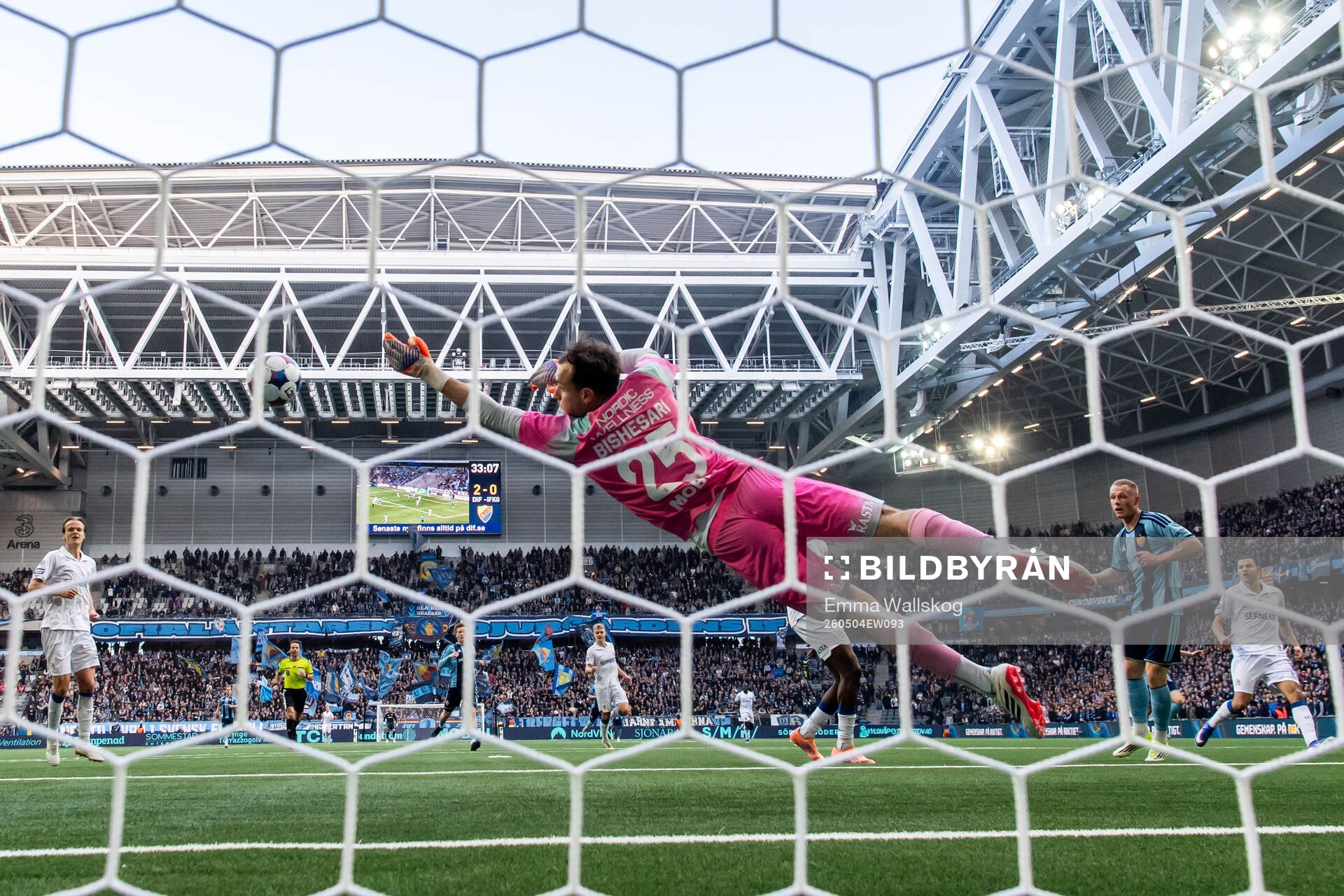 Djurgårdens Kristian Lien gör 3-0 bakom IFK Göteborgs
